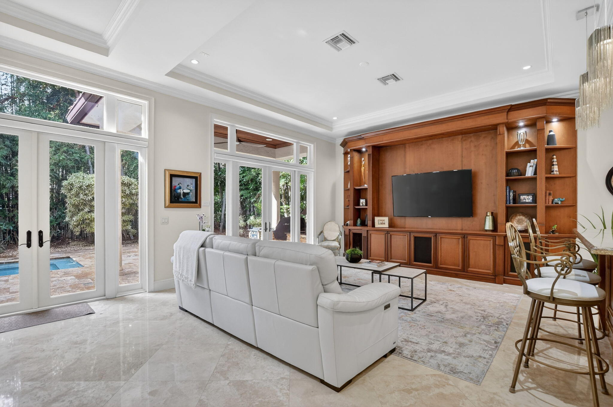 33 SE Olive Way