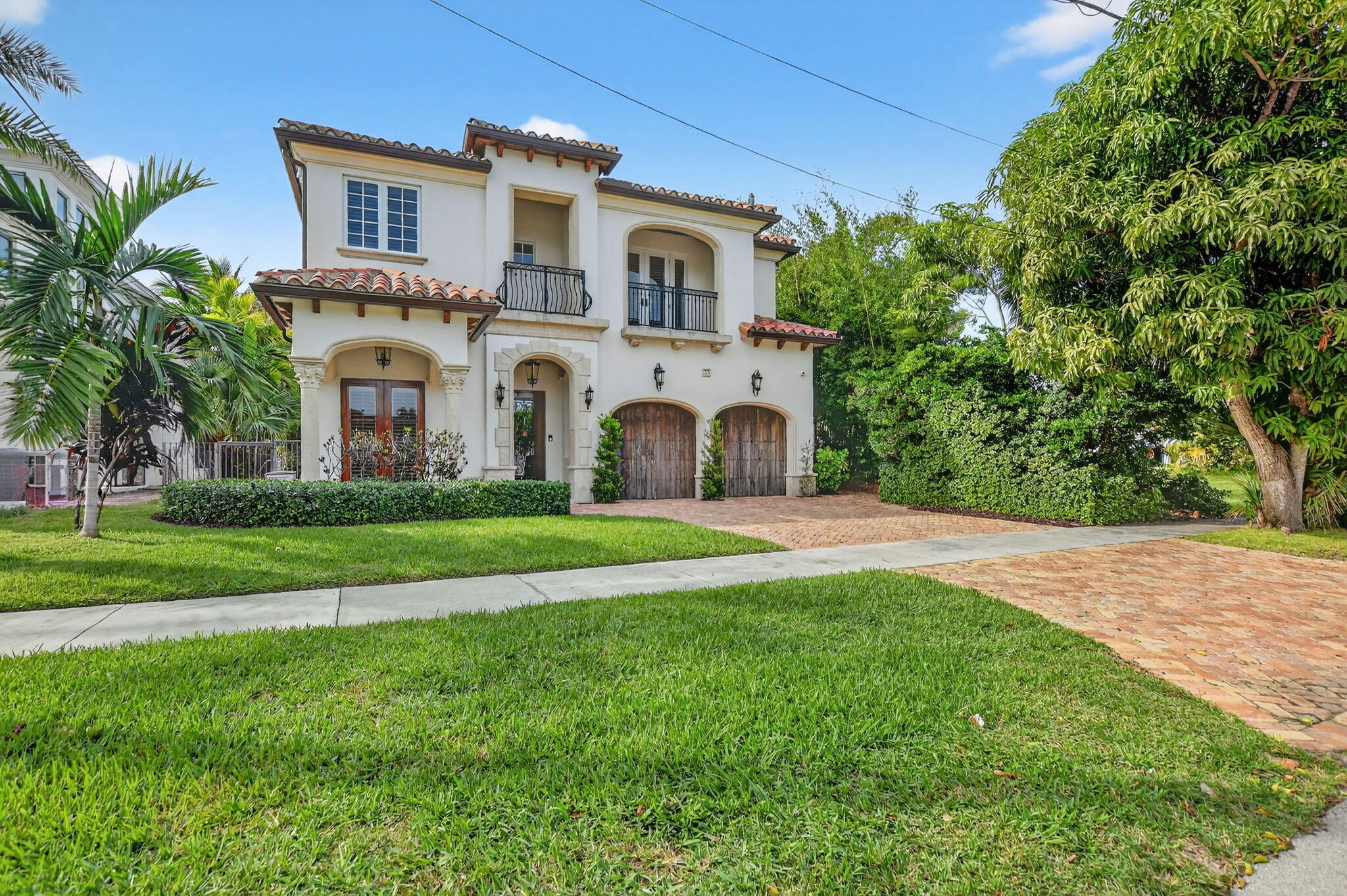 33 SE Olive Way