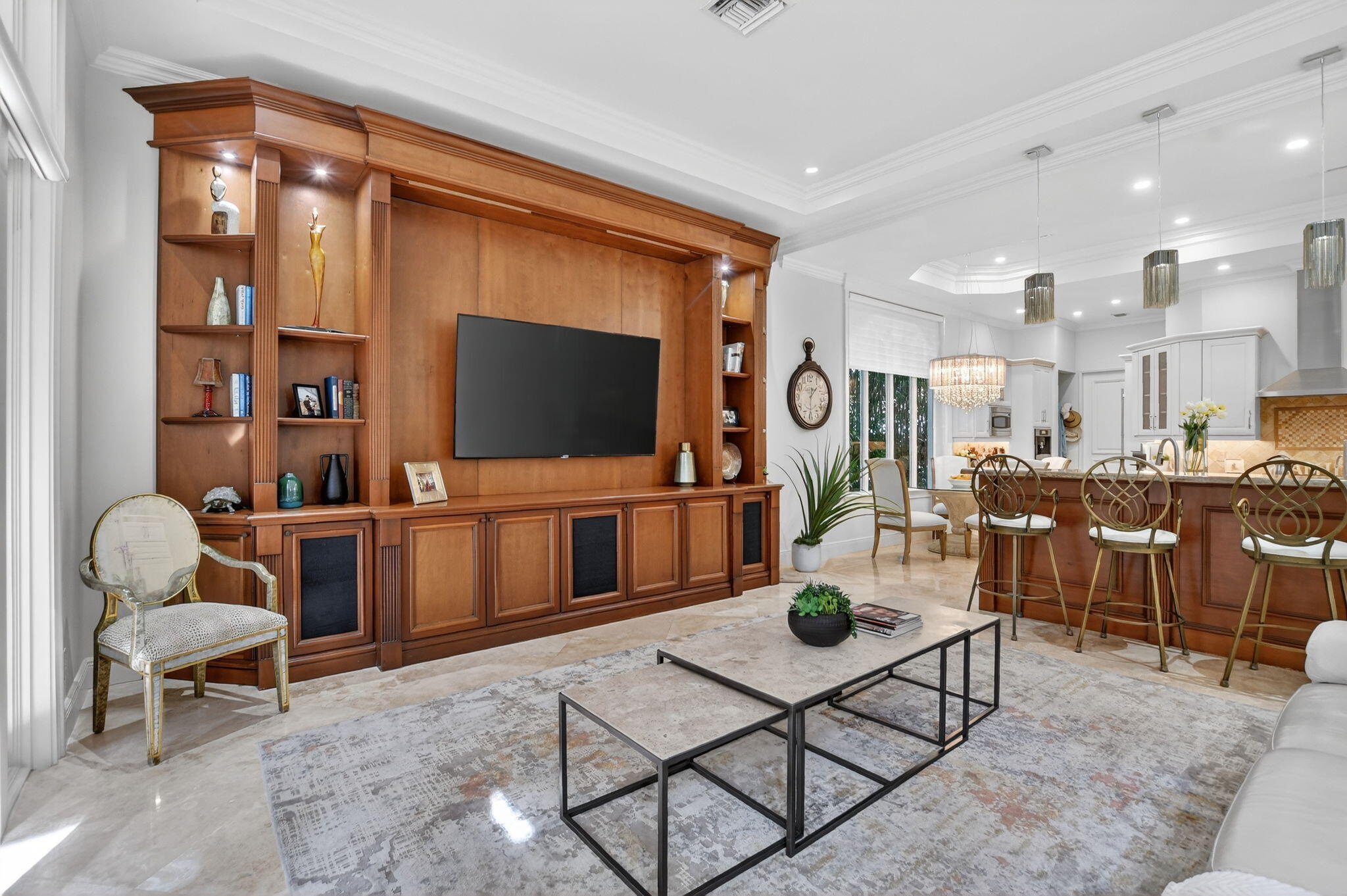 33 SE Olive Way