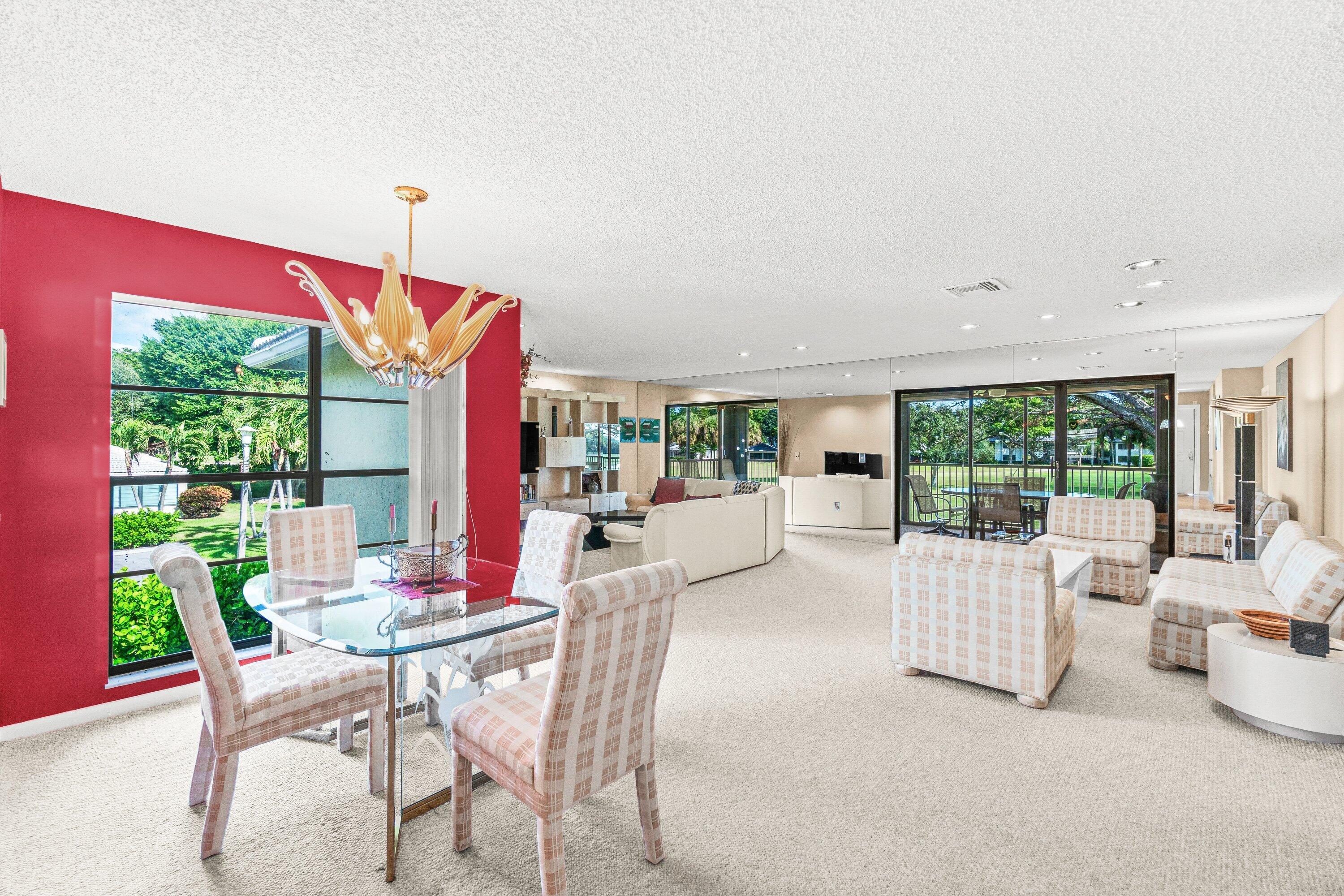 3 Stratford Drive E B