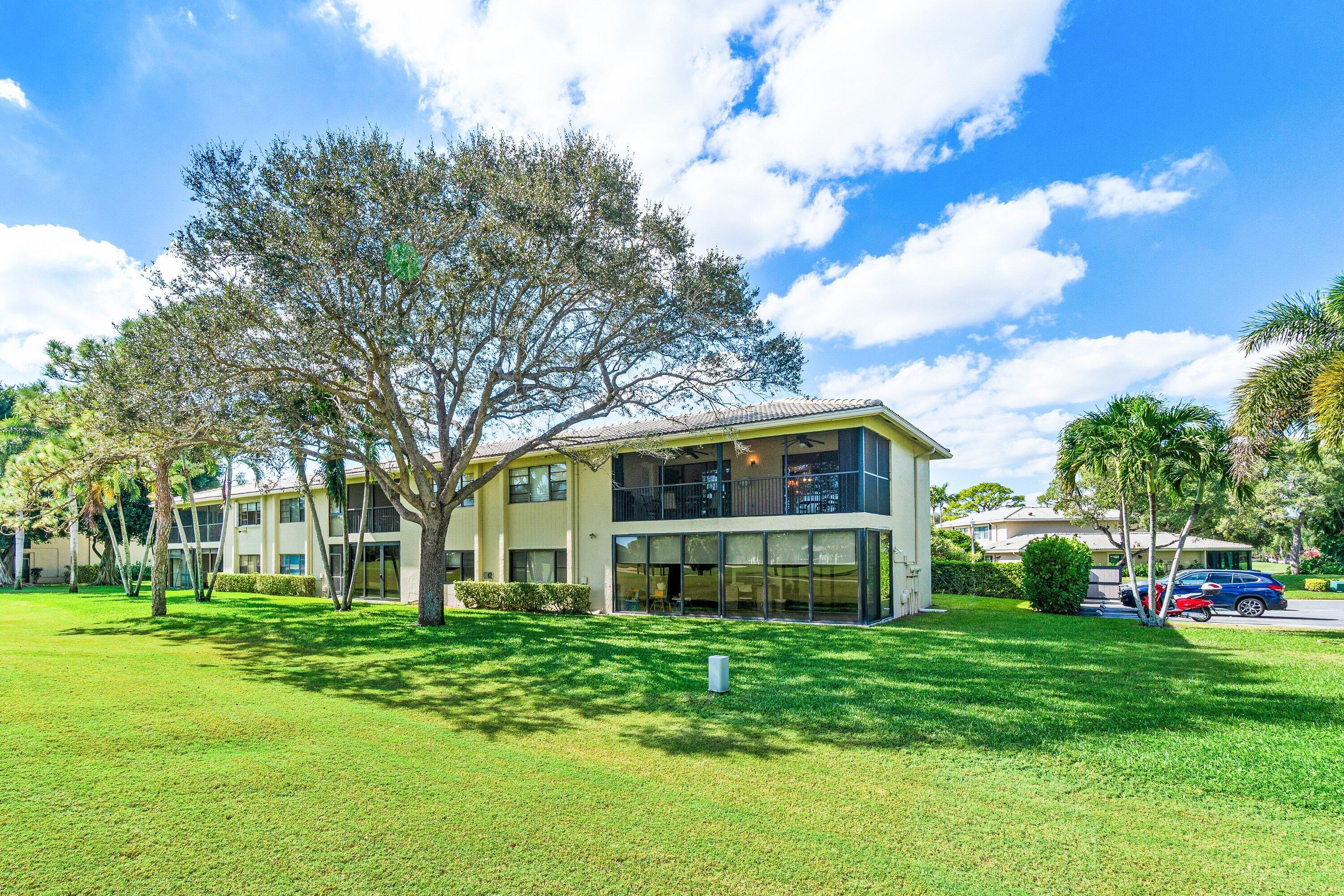 3 Stratford Drive E B