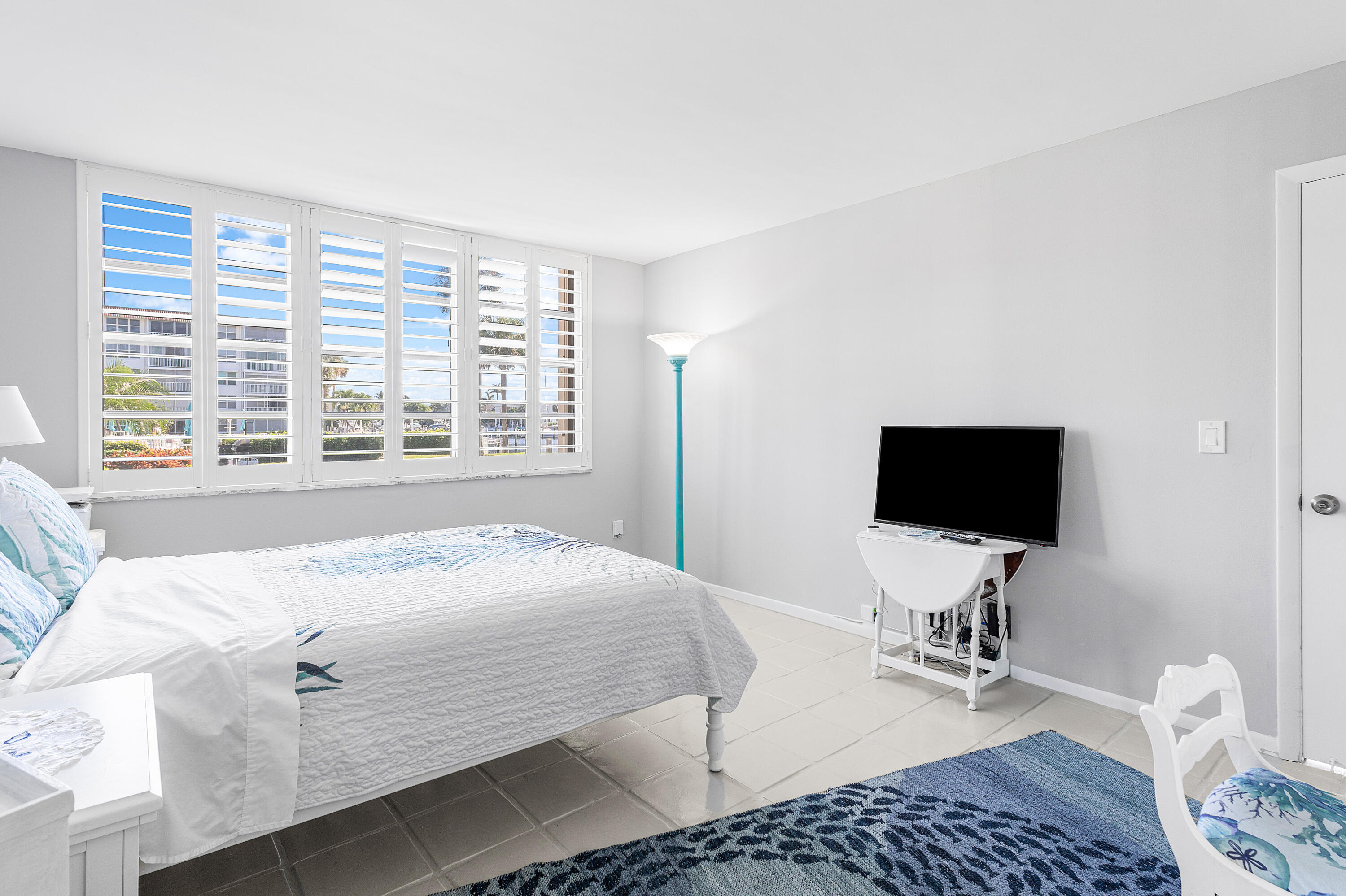 2525 Florida Boulevard 133