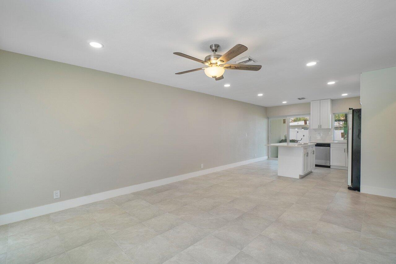 245 SW 6th Street
