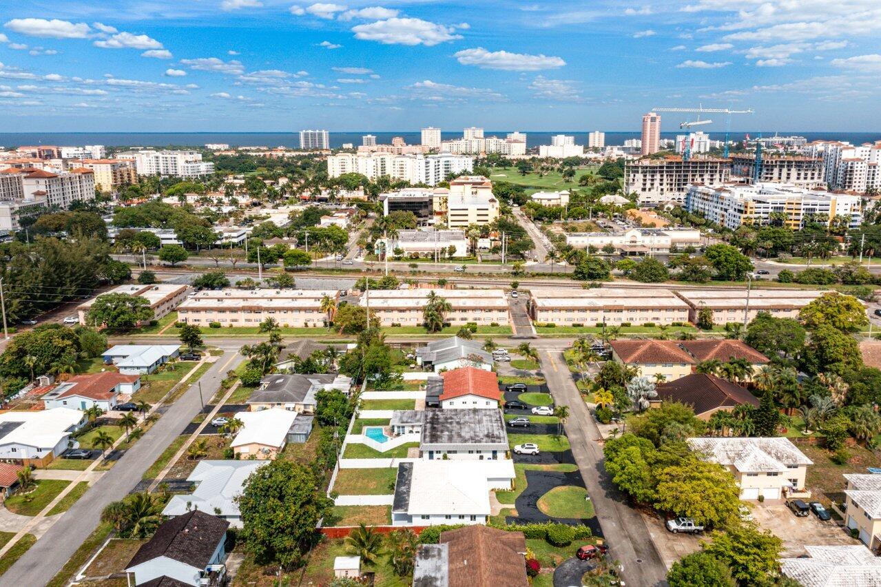 245 SW 6th Street