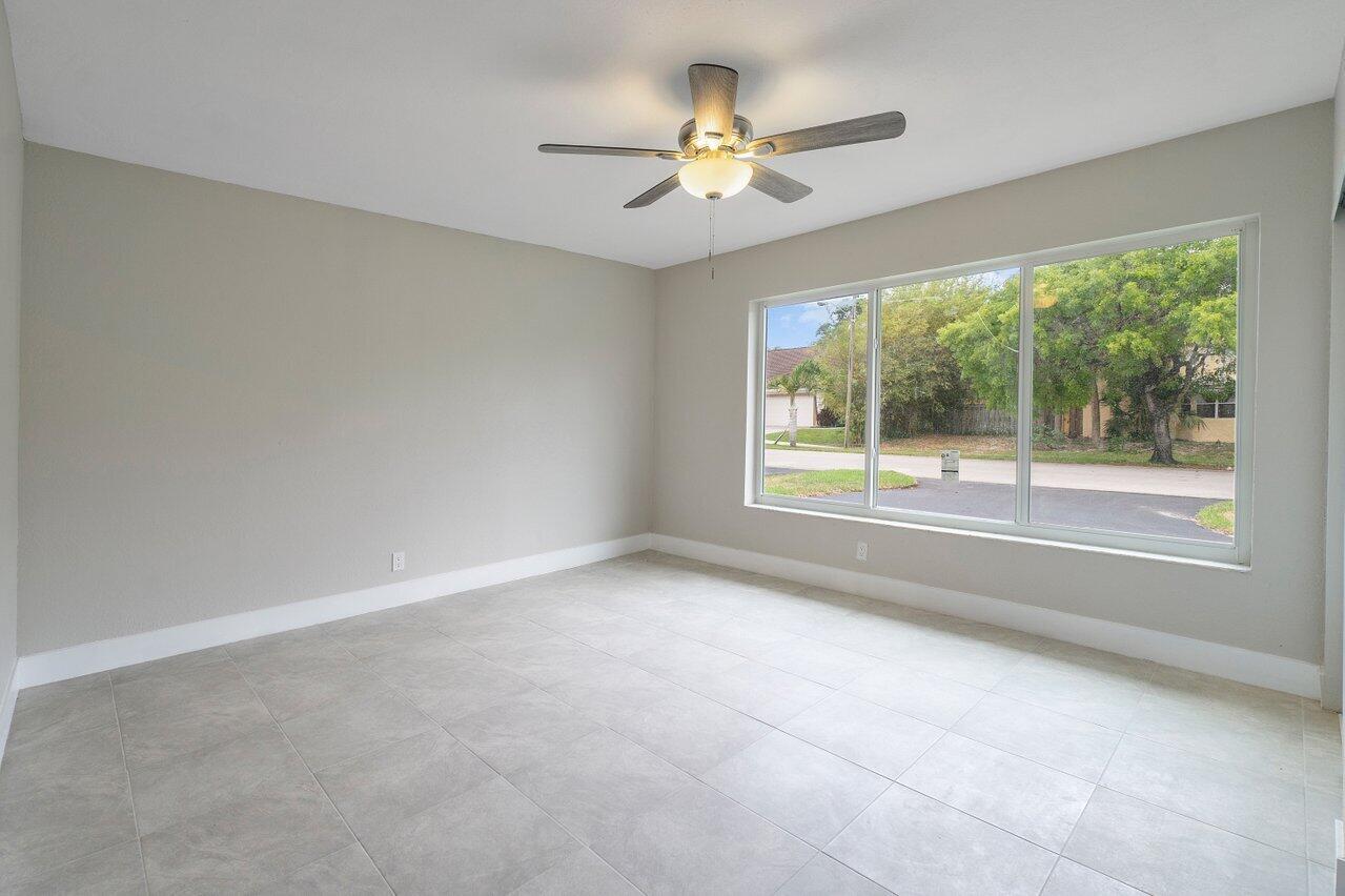 245 SW 6th Street
