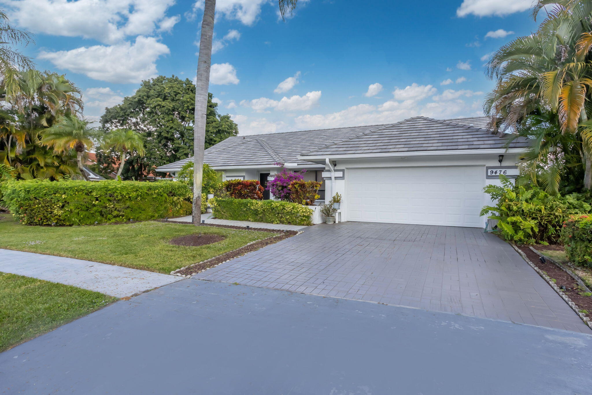 9476 El Clair Ranch Road