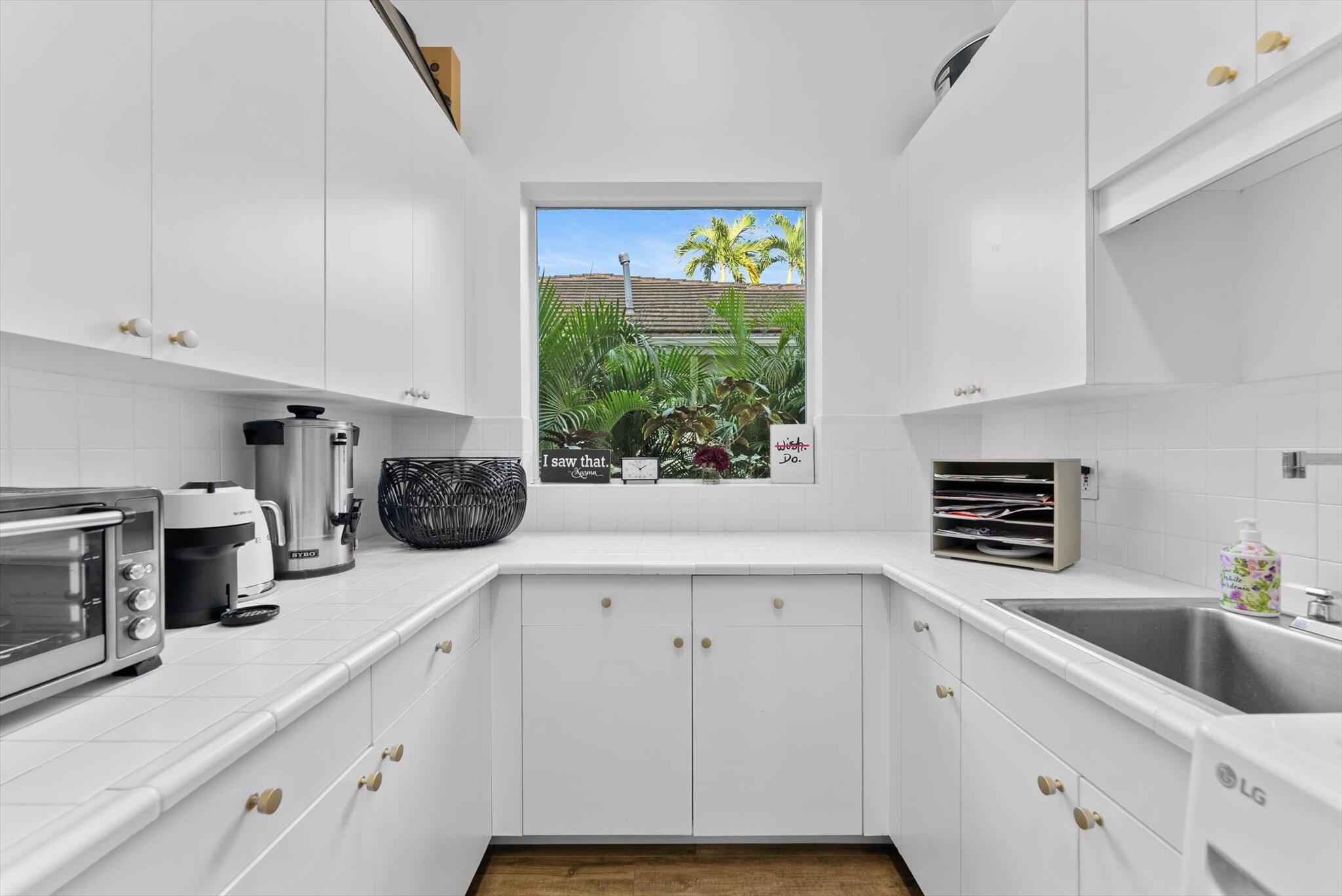 7955 Mandarin Drive