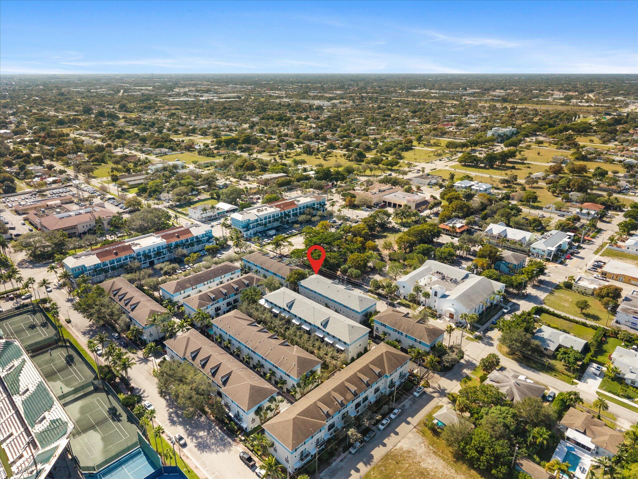 47 NW 4th Avenue