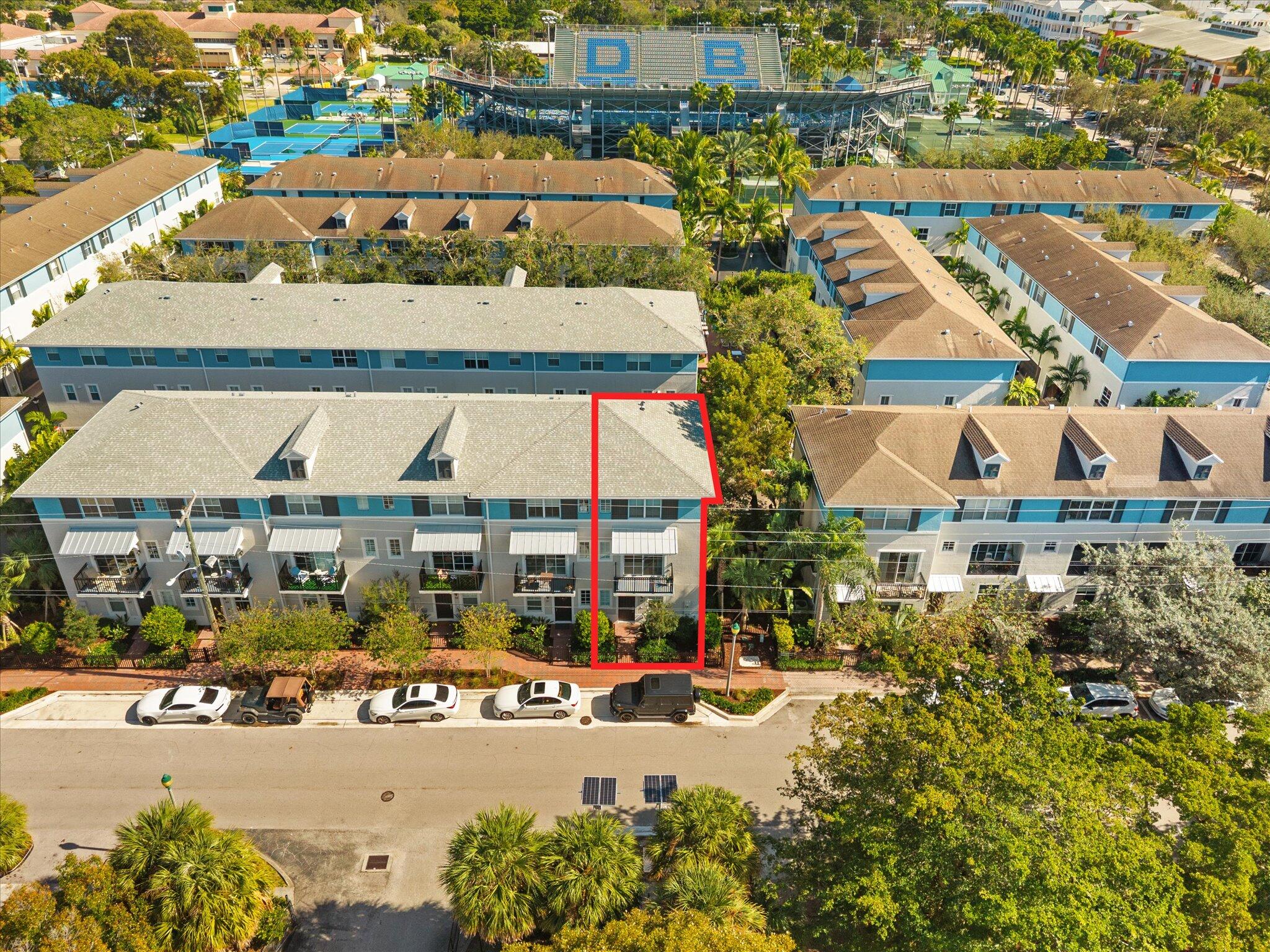 47 NW 4th Avenue