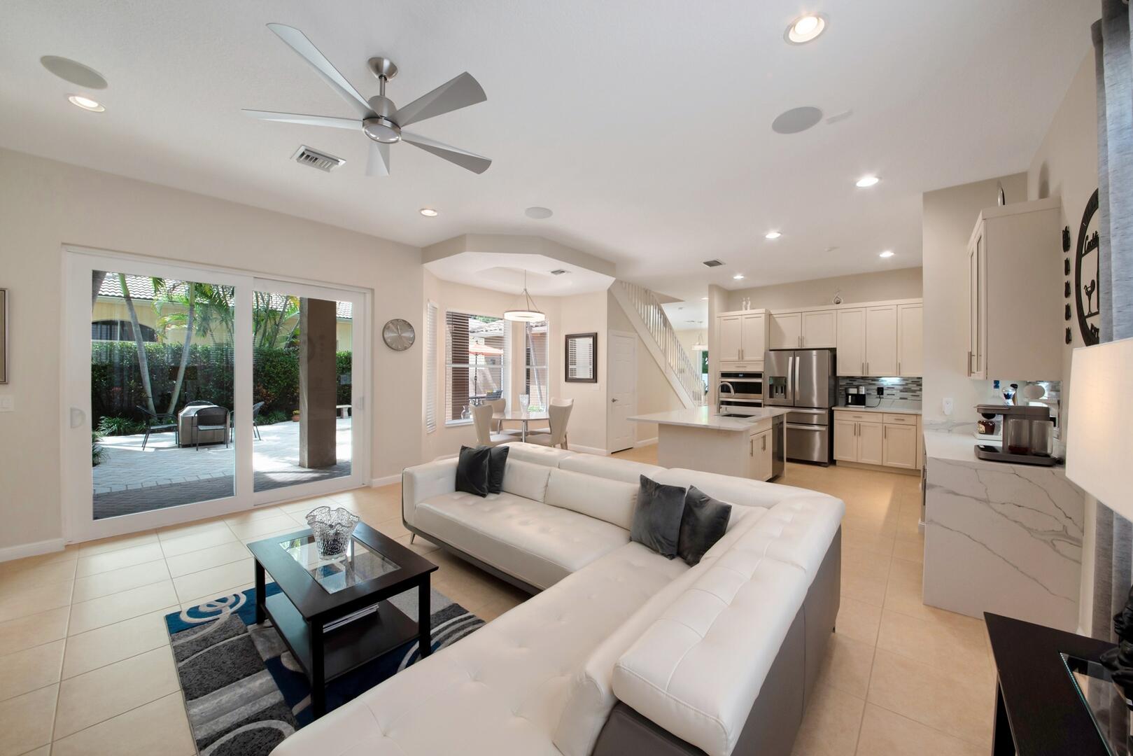6874 Houlton Circle