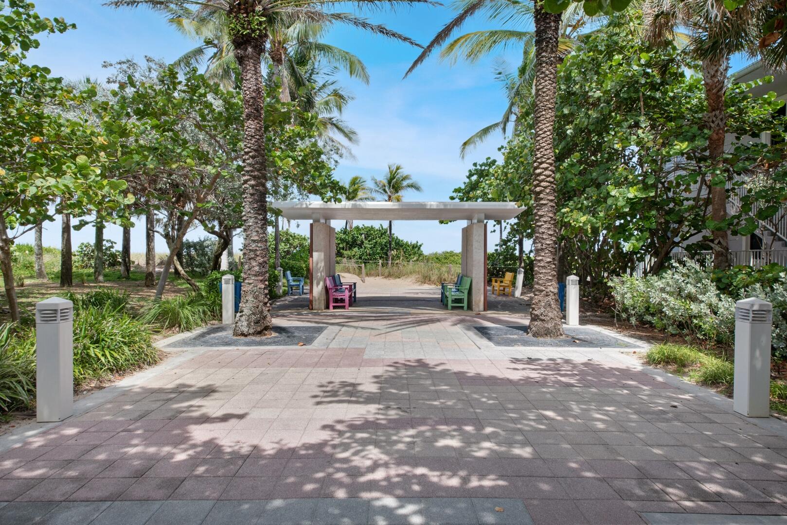 4555 W Tradewinds Avenue, Lauderdale-By-The-Sea