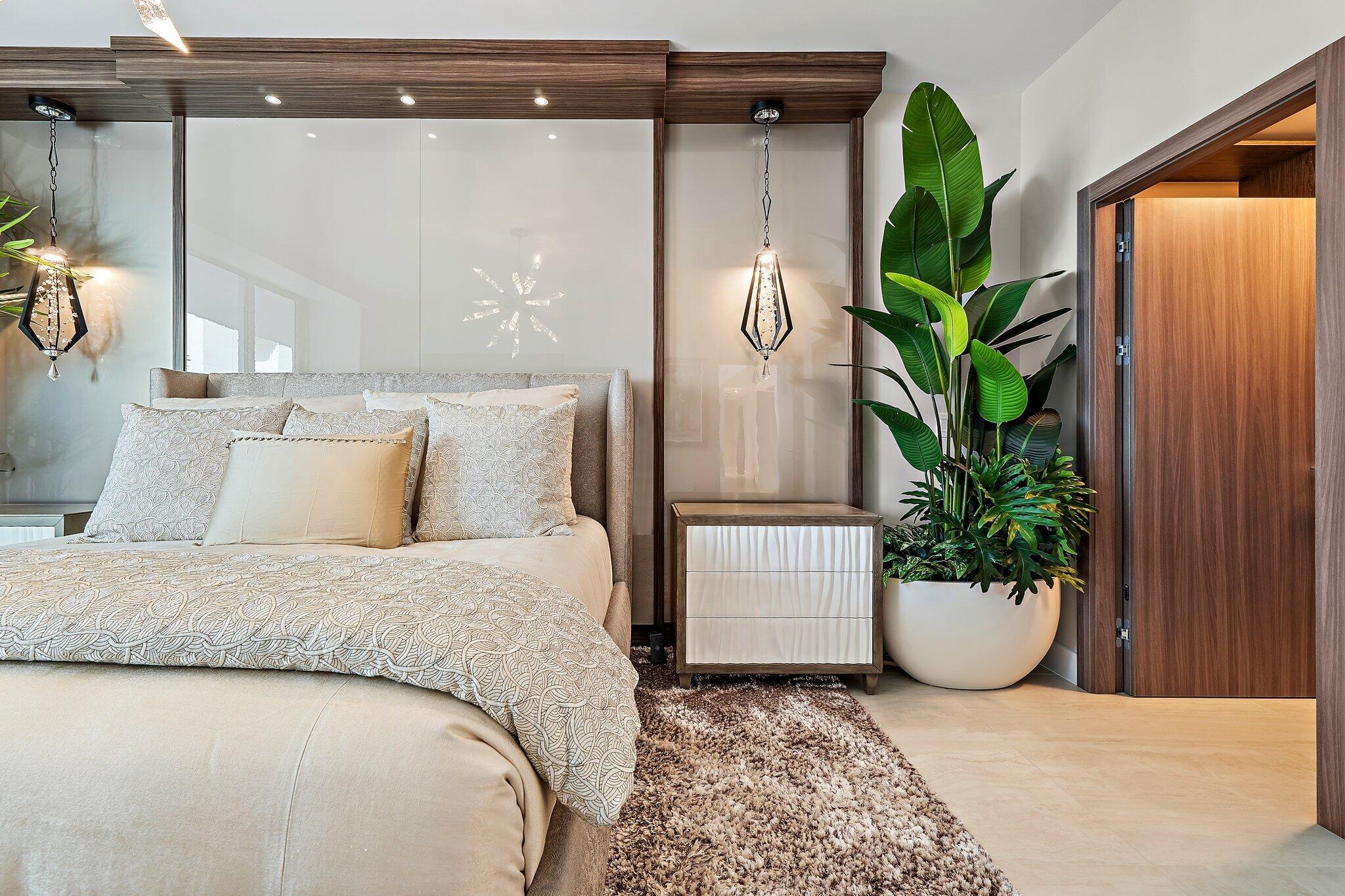 3100 N Ocean Drive P-1003