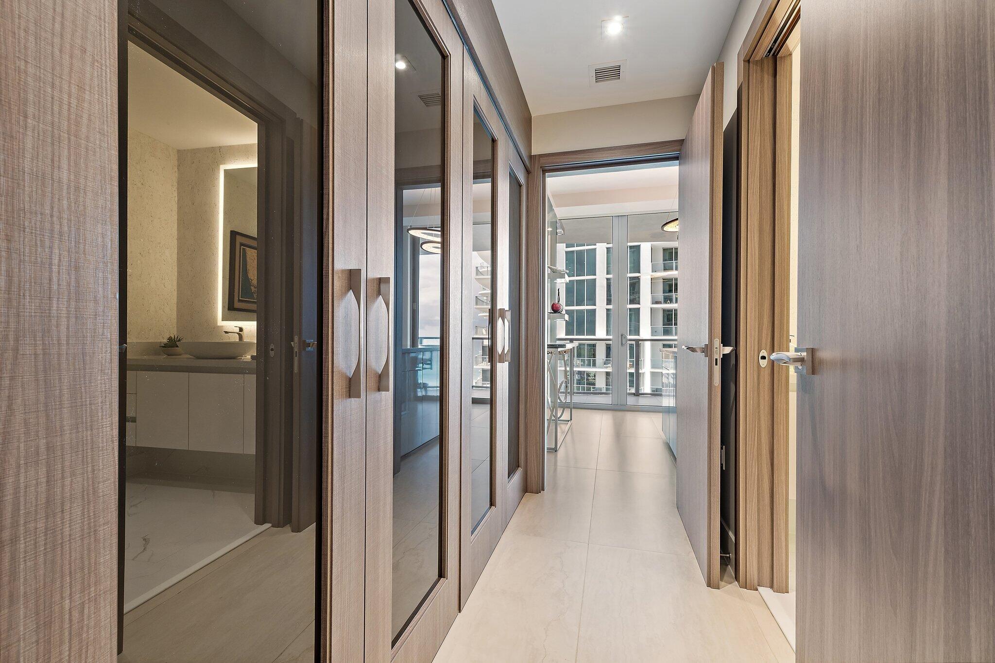 3100 N Ocean Drive P-1003