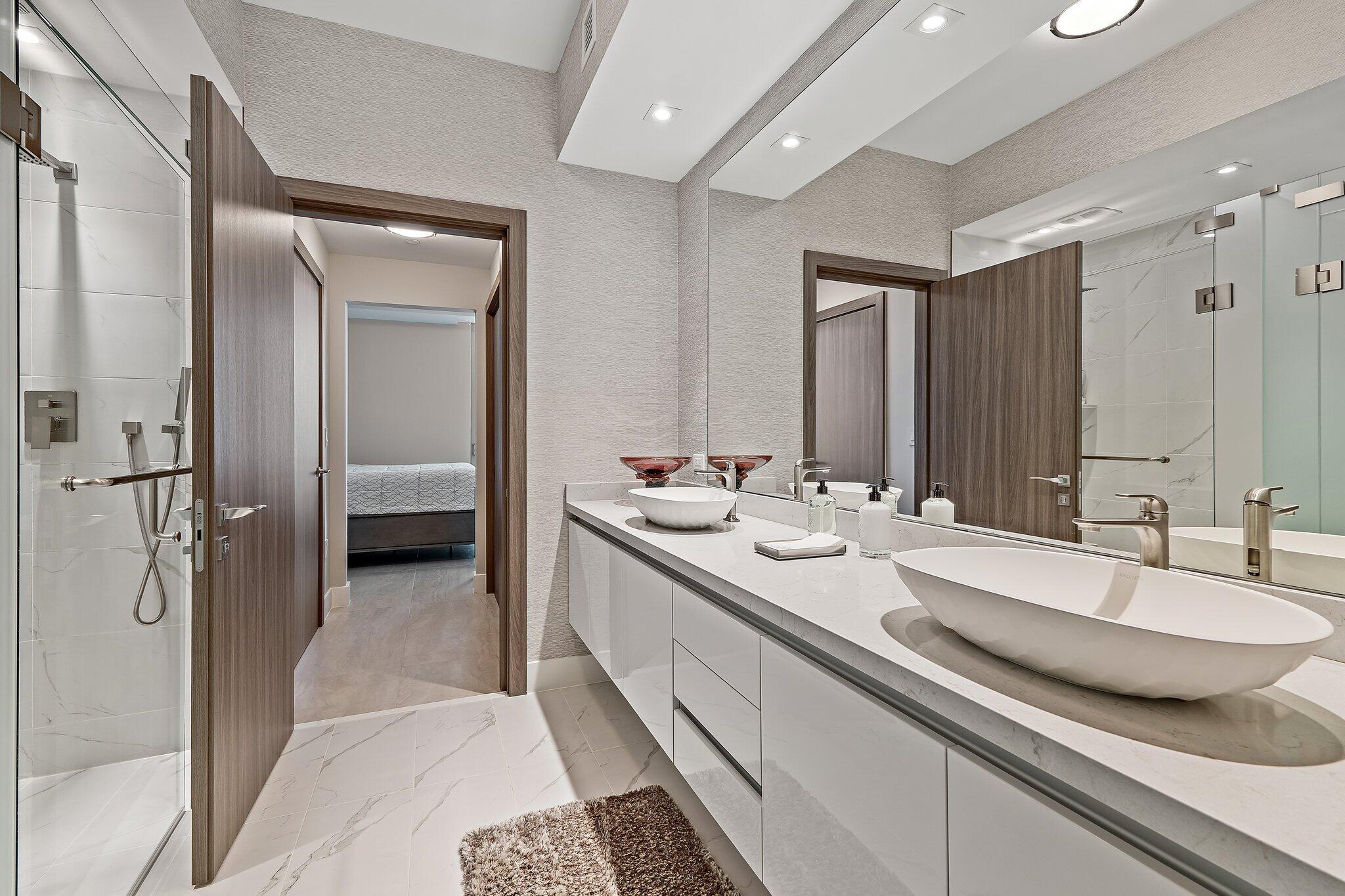 3100 N Ocean Drive P-1003