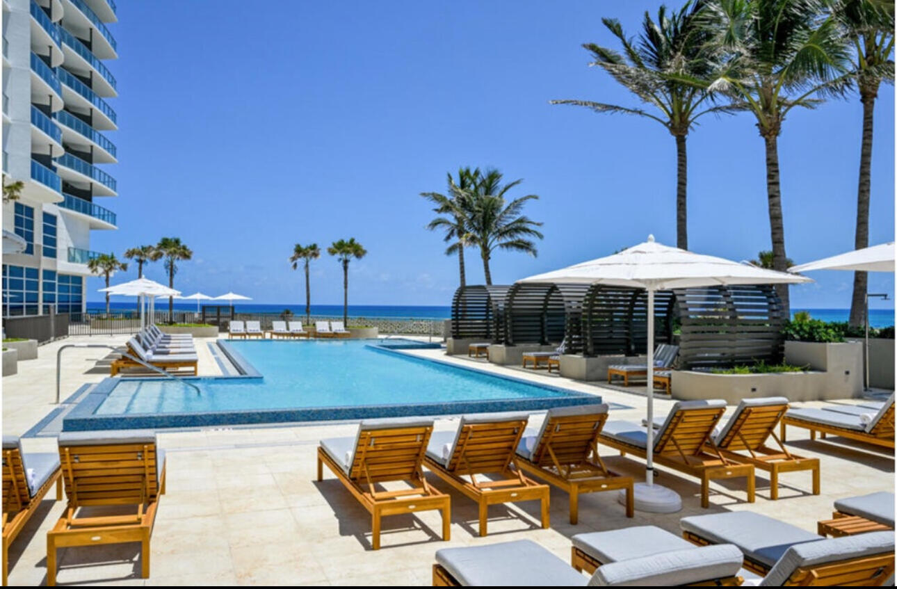 3100 N Ocean Drive P-1003