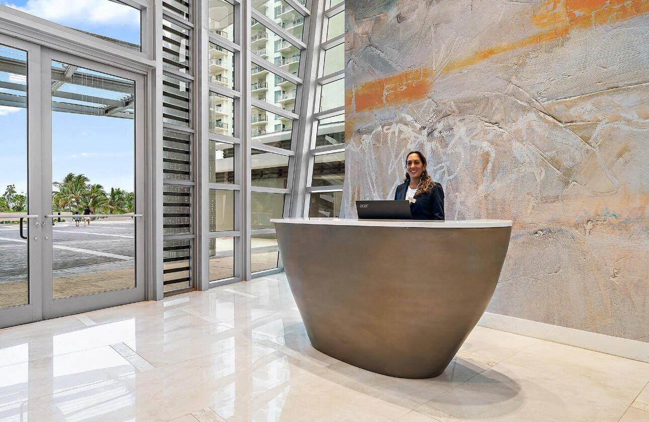 3100 N Ocean Drive P-1003
