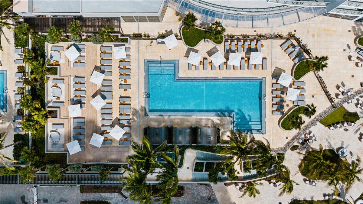 3100 N Ocean Drive P-1003