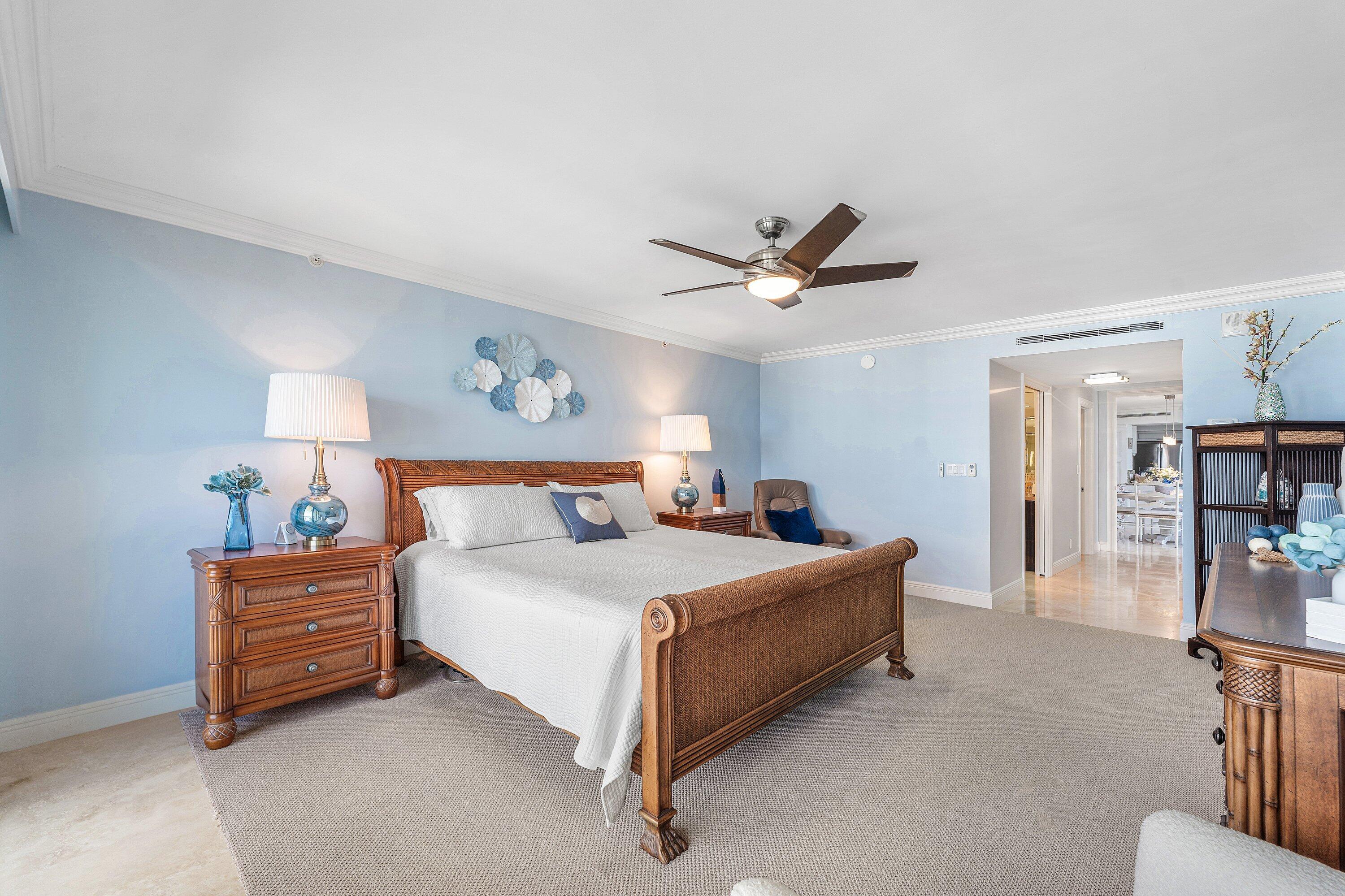 4545 N Ocean Boulevard Ph-D