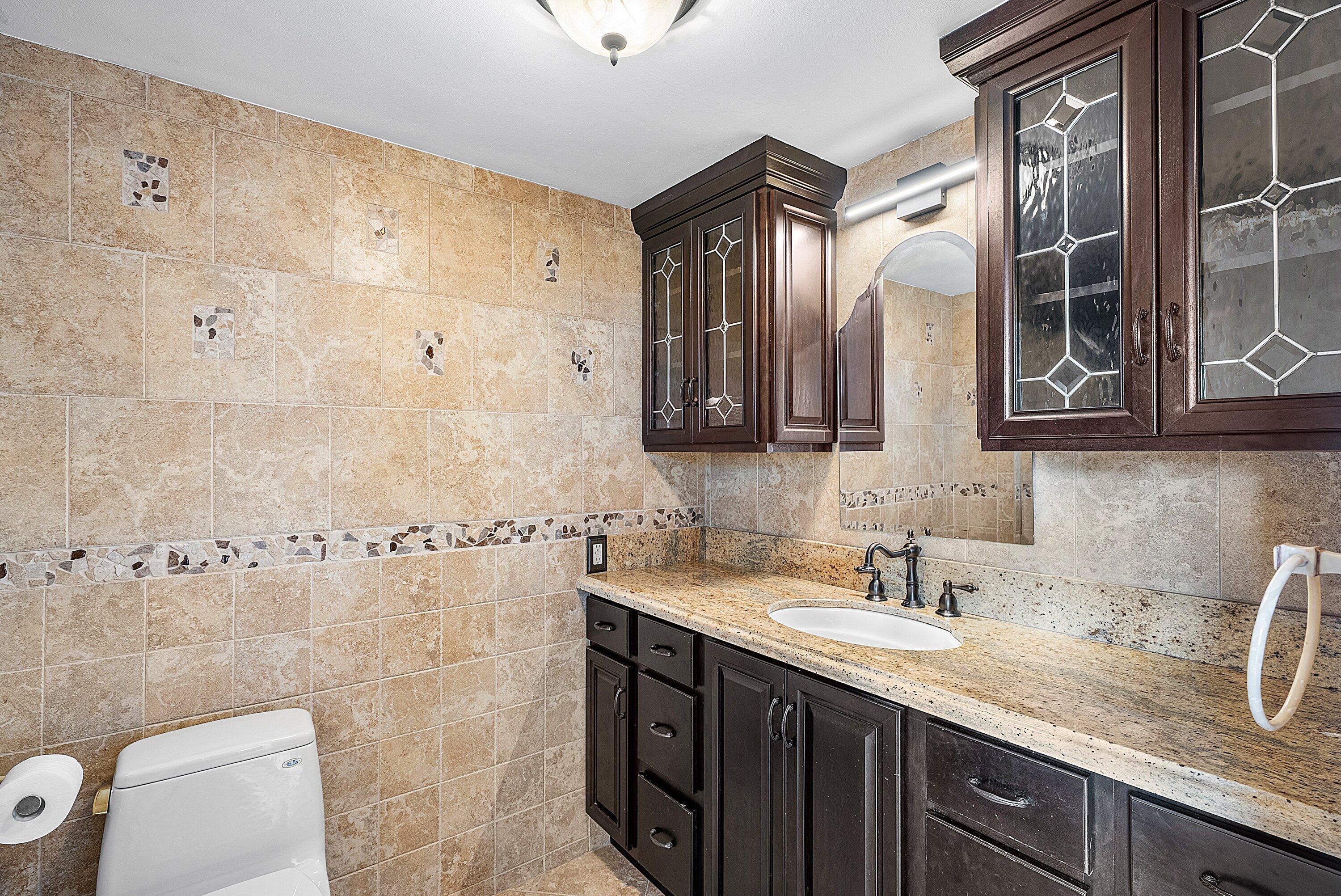 2500 Bay Drive 4a