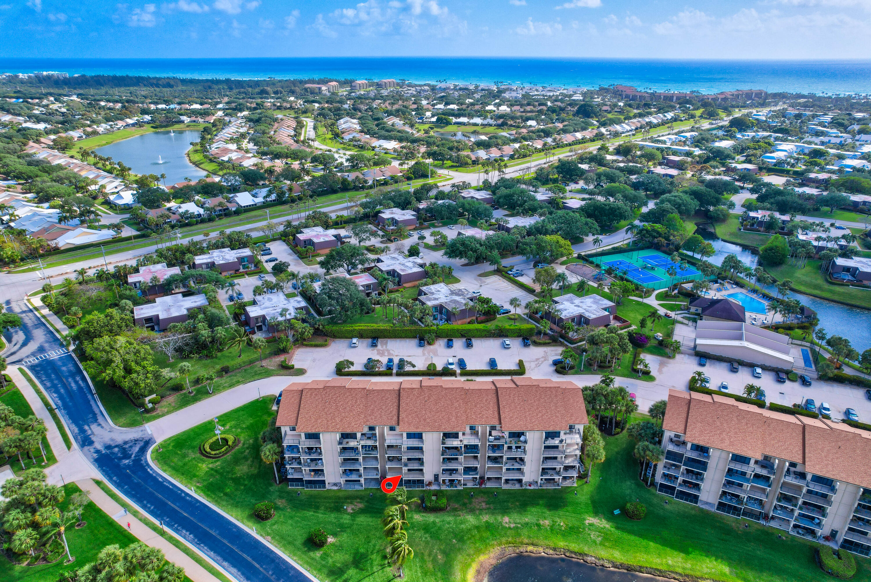501 Seafarer Circle 204