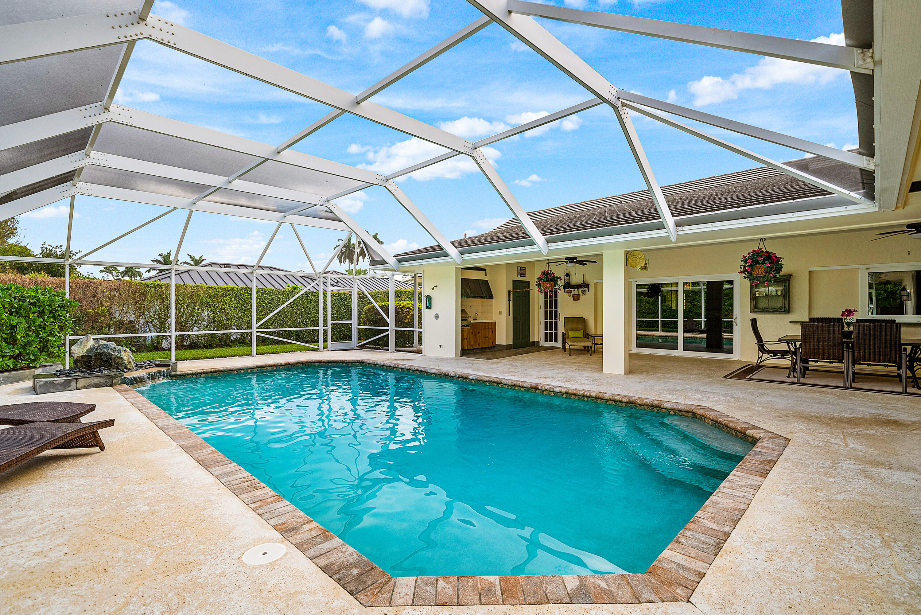 420 Muirfield Drive