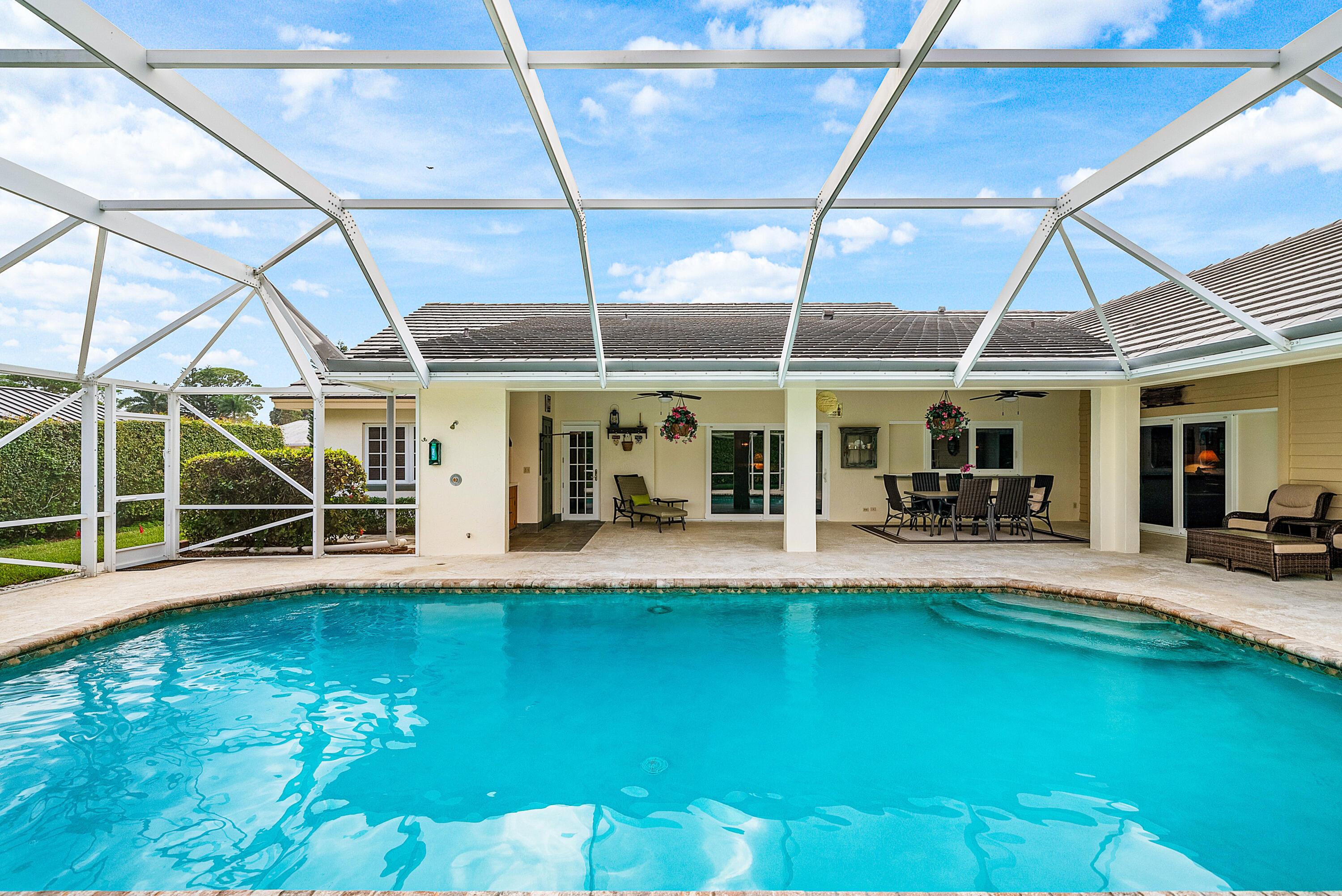 420 Muirfield Drive