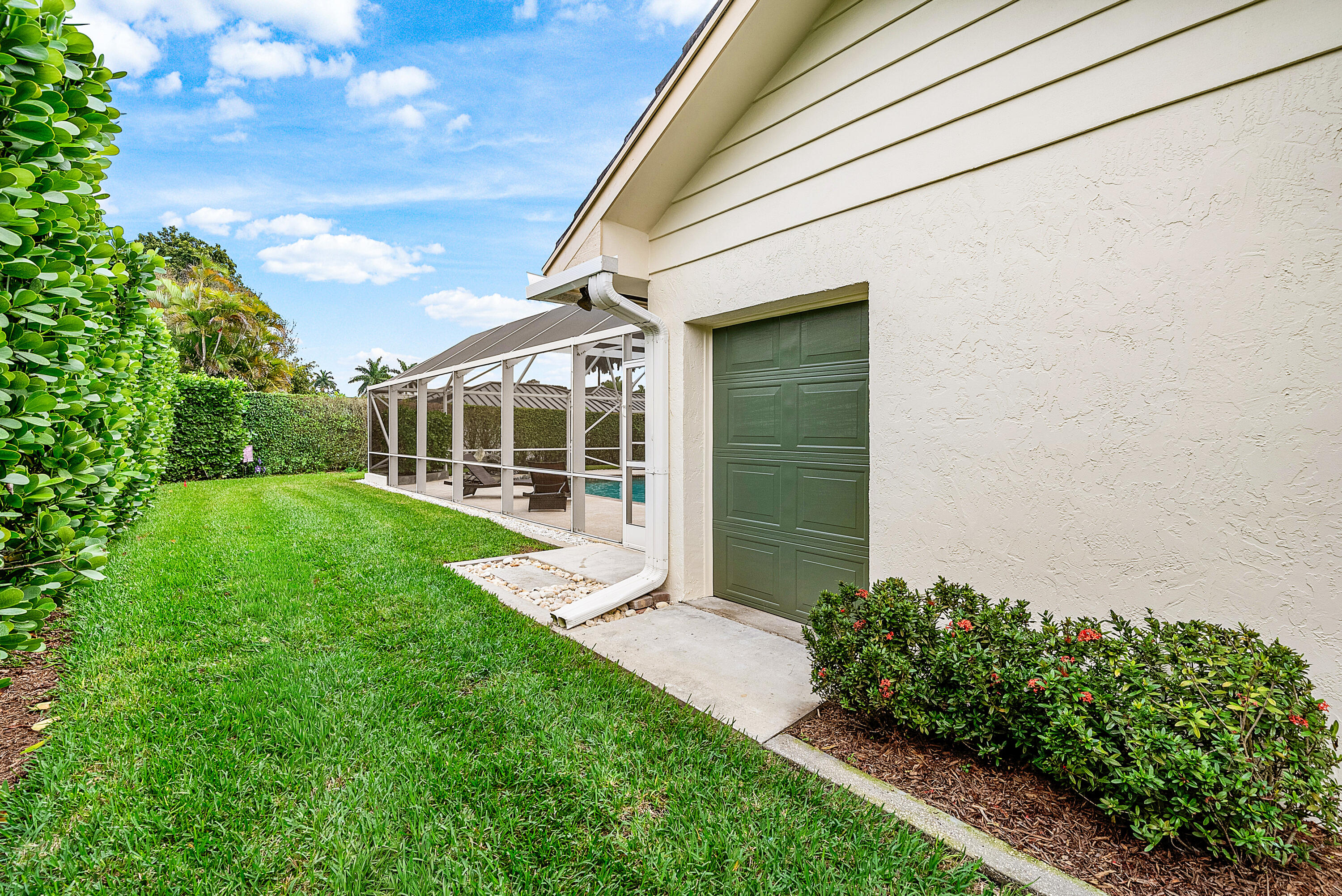 420 Muirfield Drive