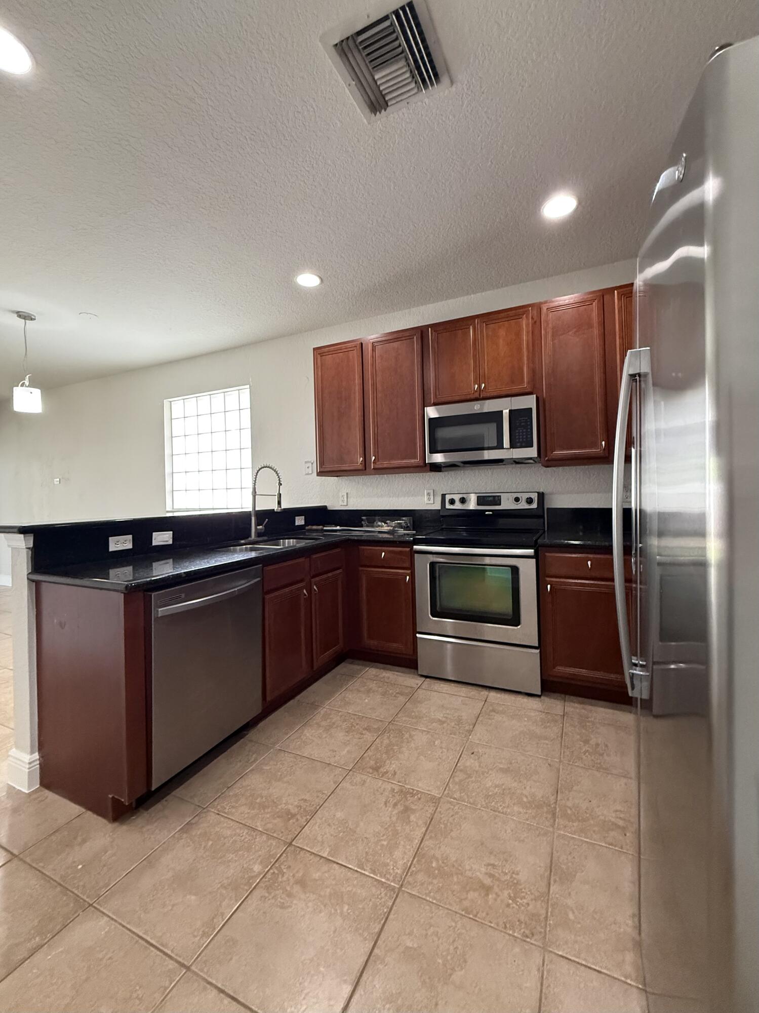 888 Quartz Terrace