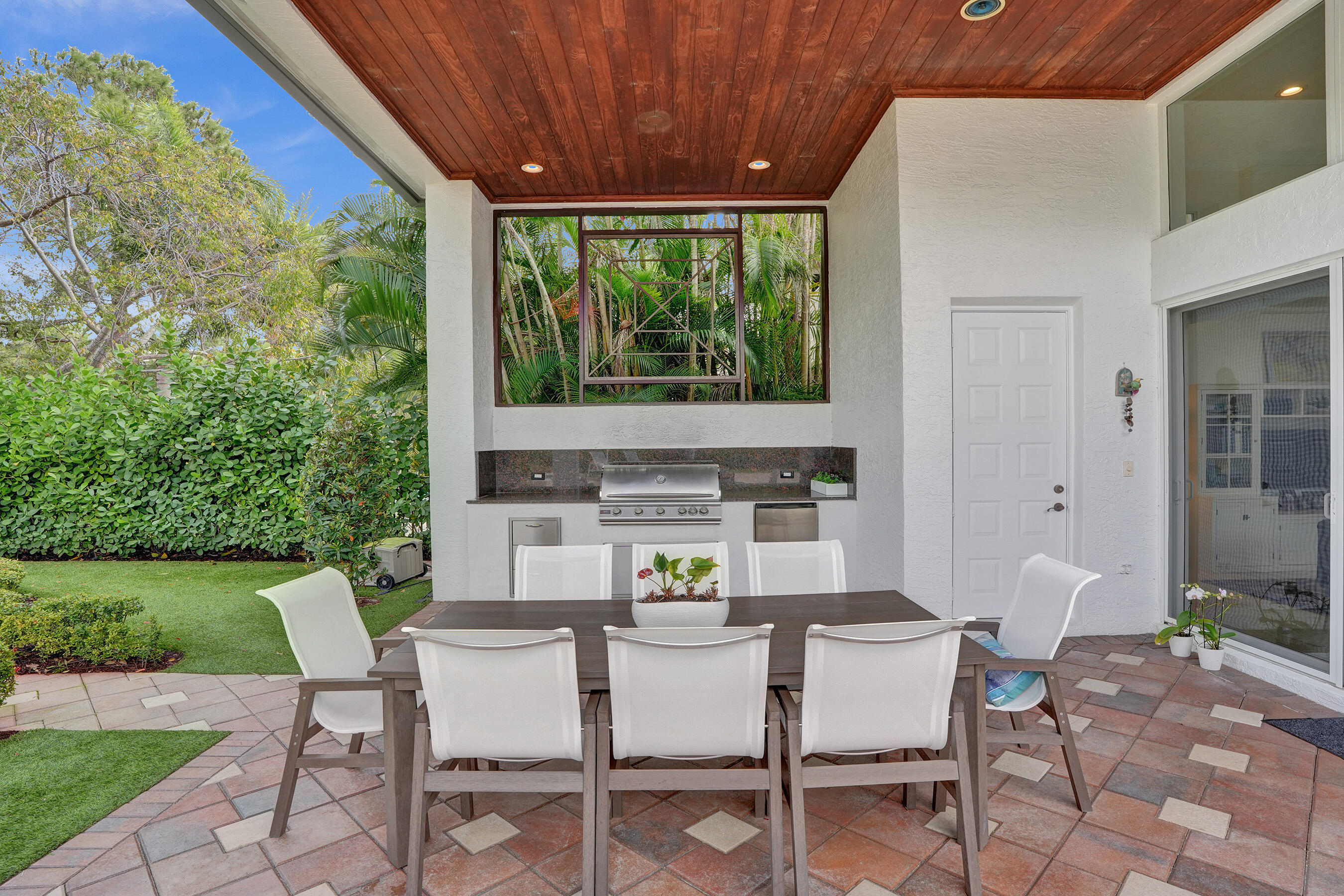 2403 NW 49th Lane