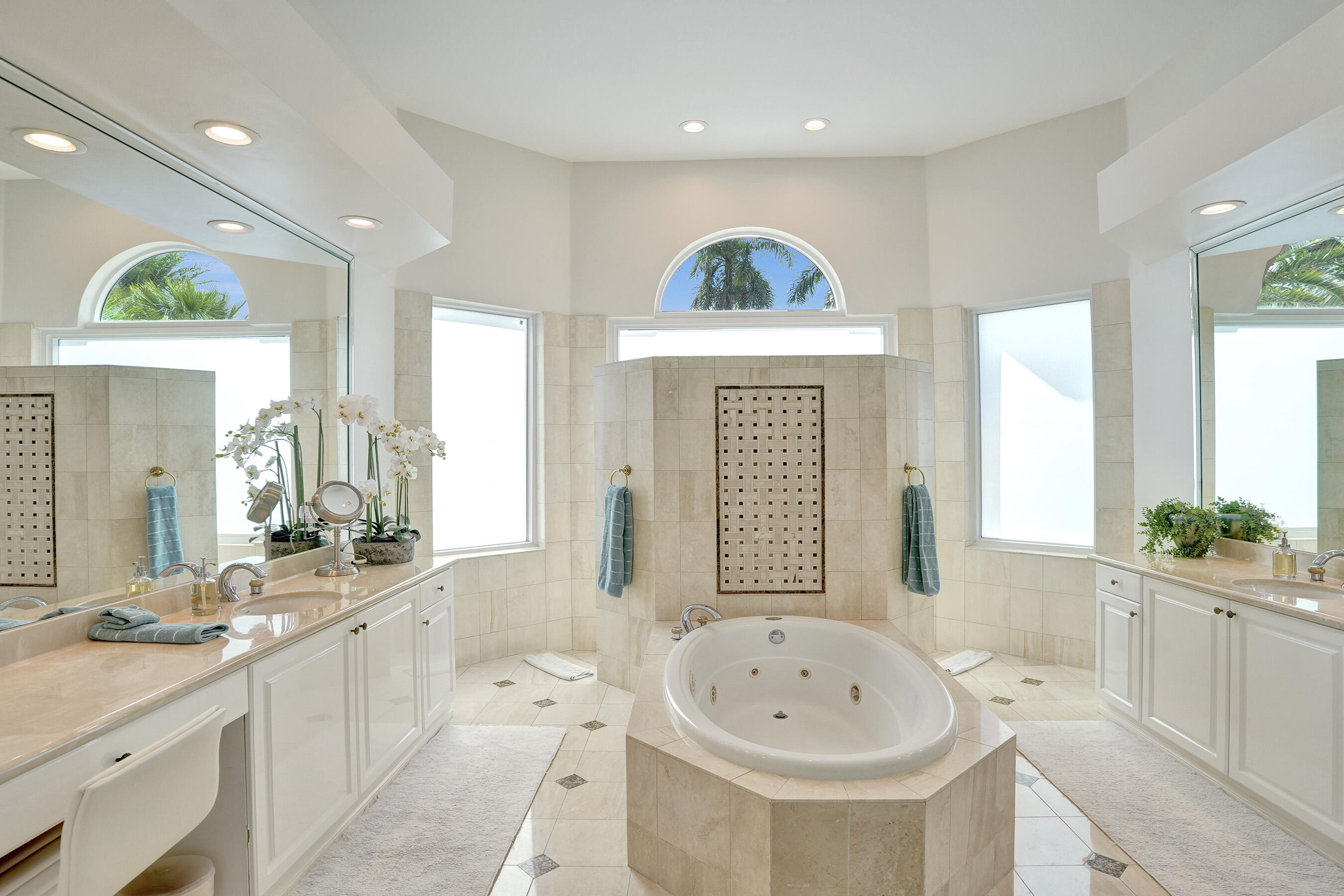 2403 NW 49th Lane