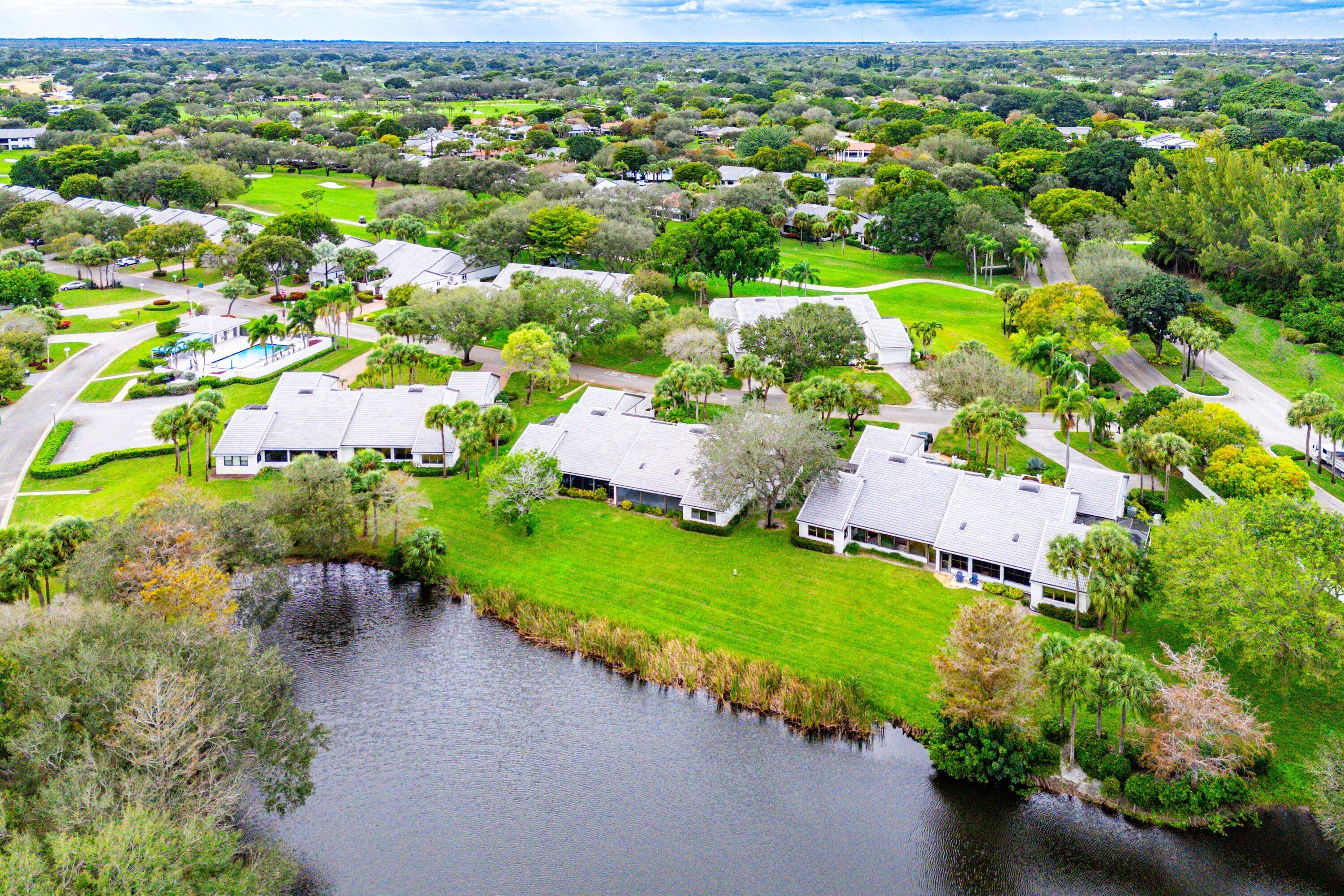 6 Clubhouse Lane