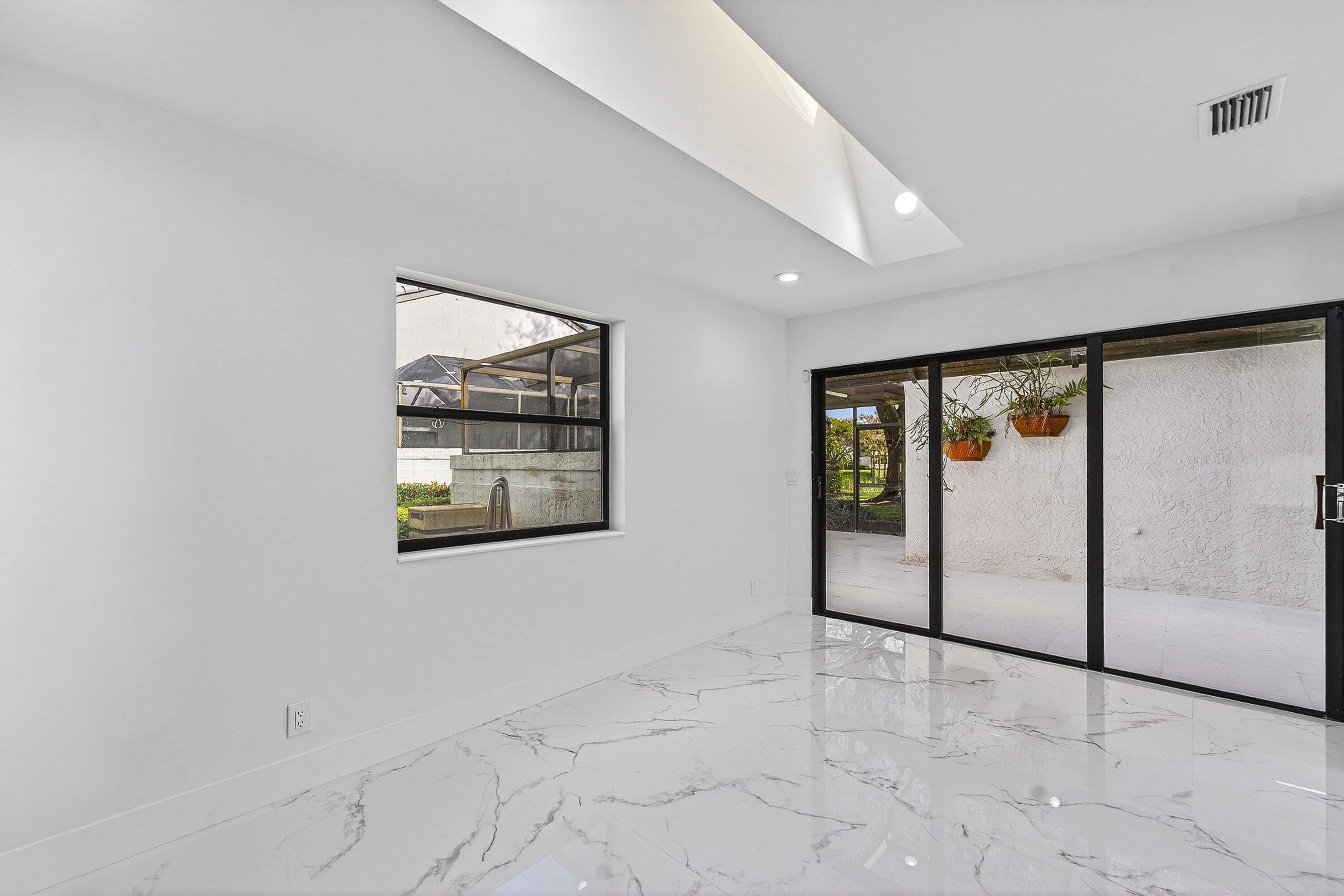 6 Clubhouse Lane