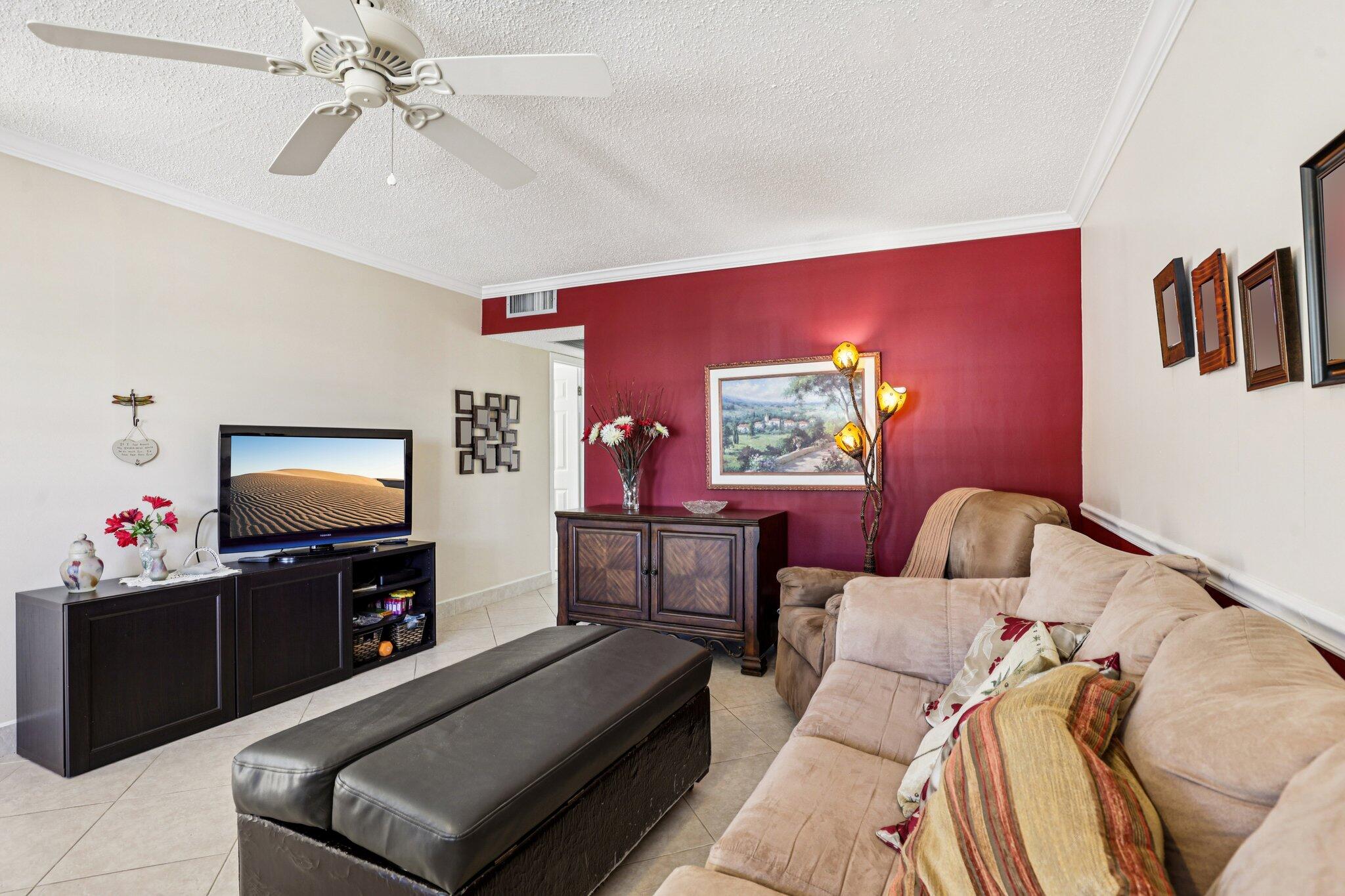 104 Oakridge H