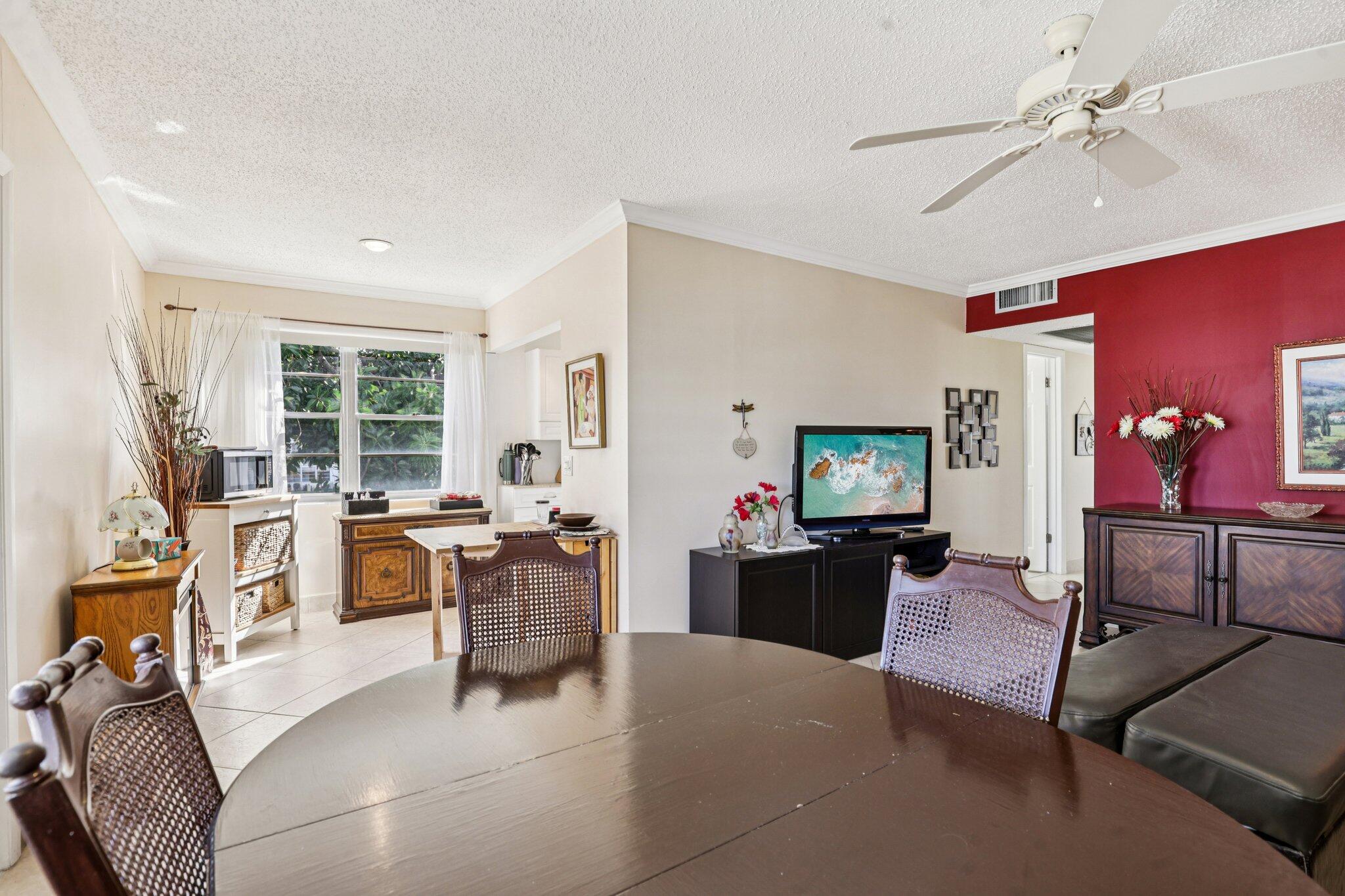 104 Oakridge H