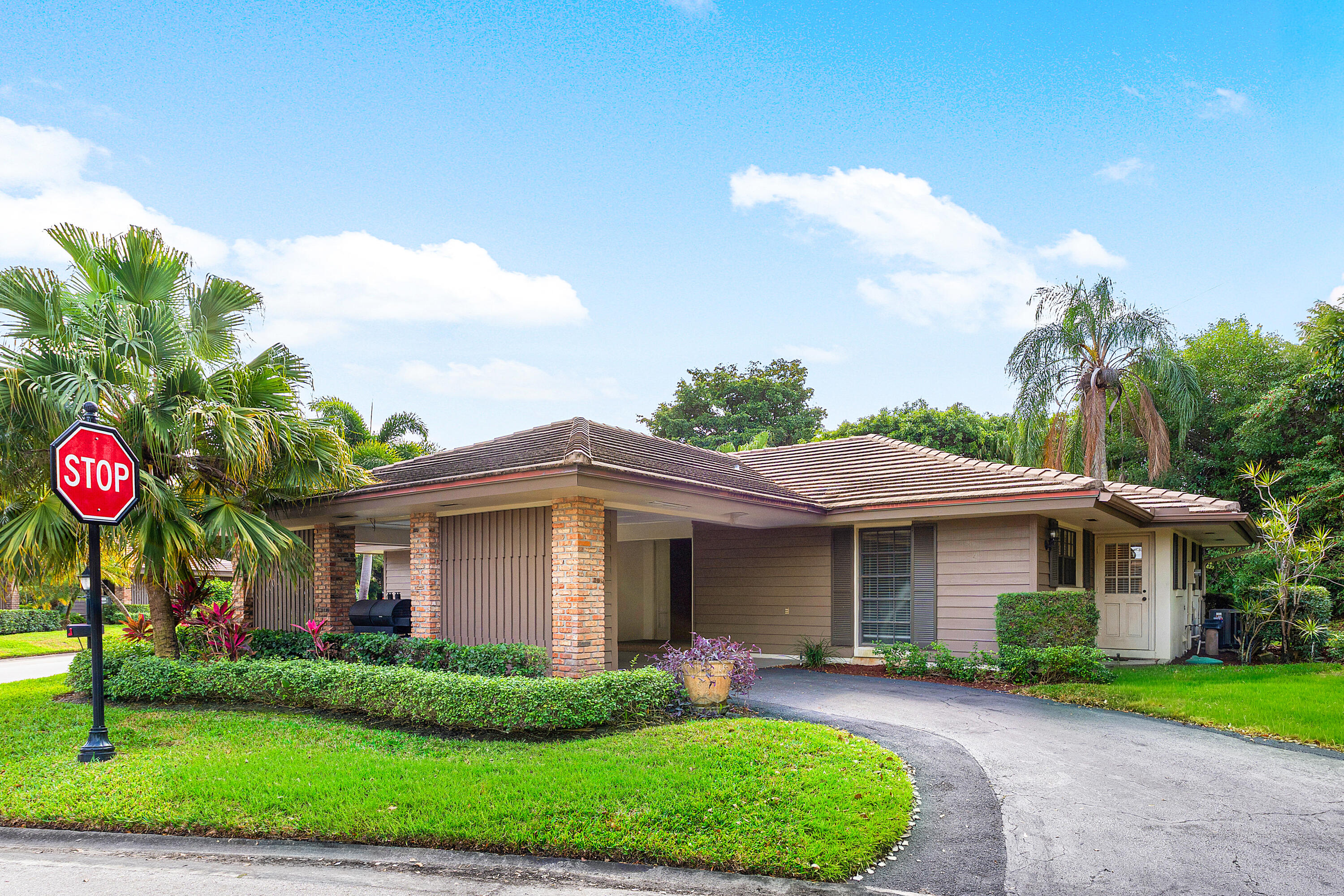 609 Cypress Key Drive