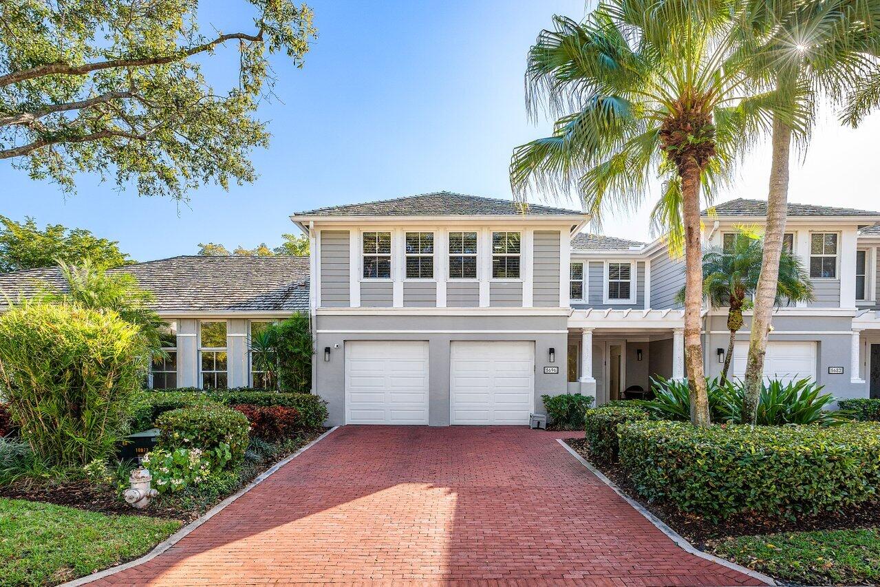 5696 NW 39th Avenue