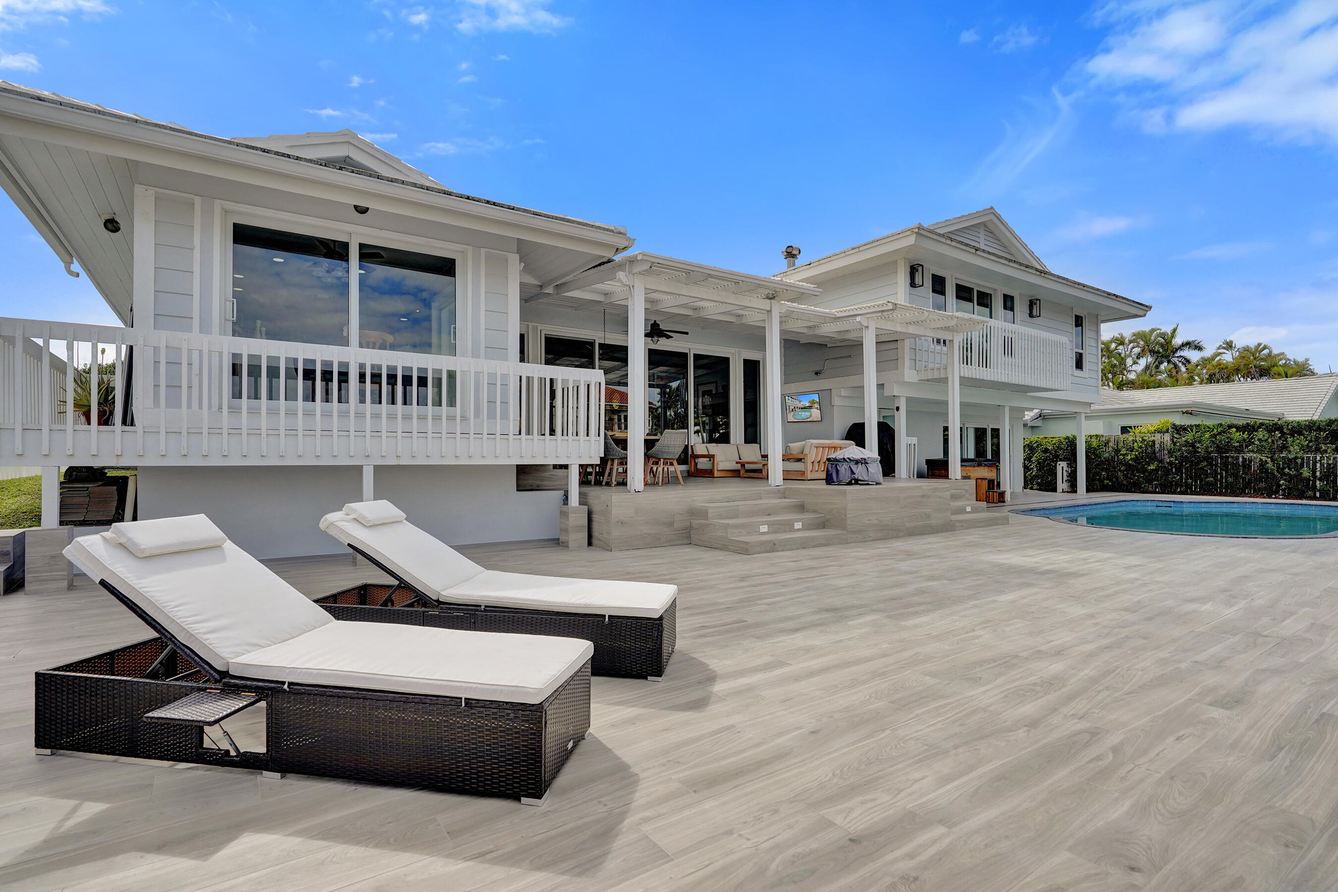 3001 NE 47th Street