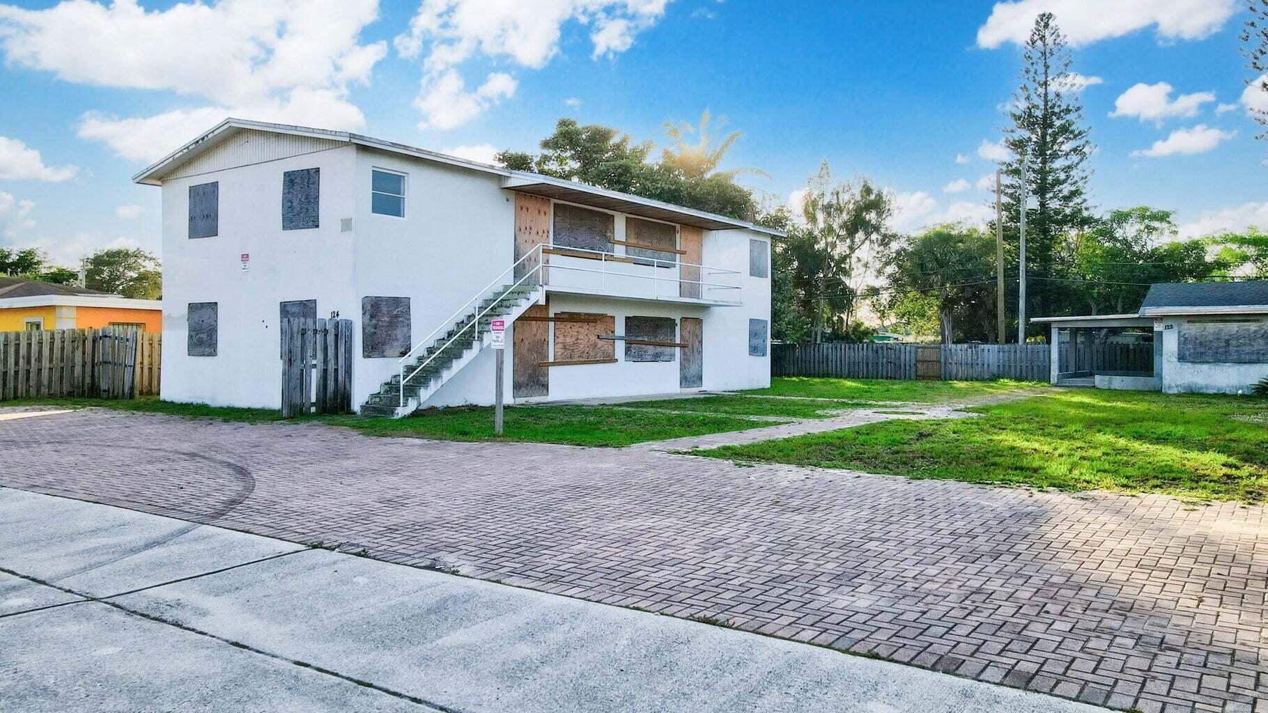 124 SW 8th Avenue