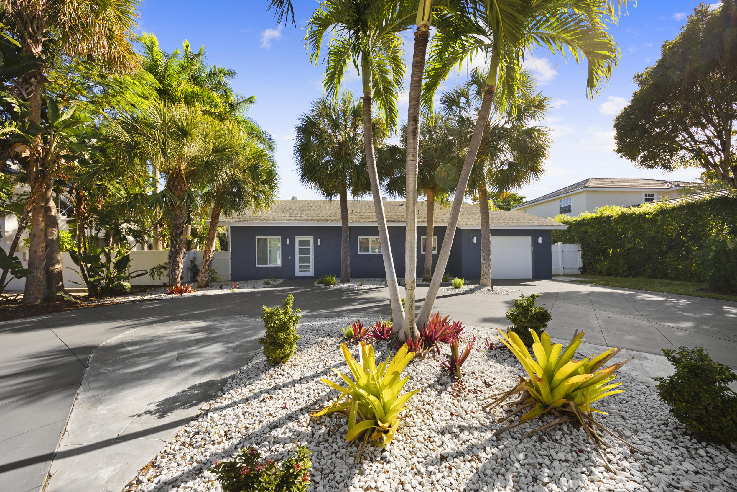 930 NW 4th Court