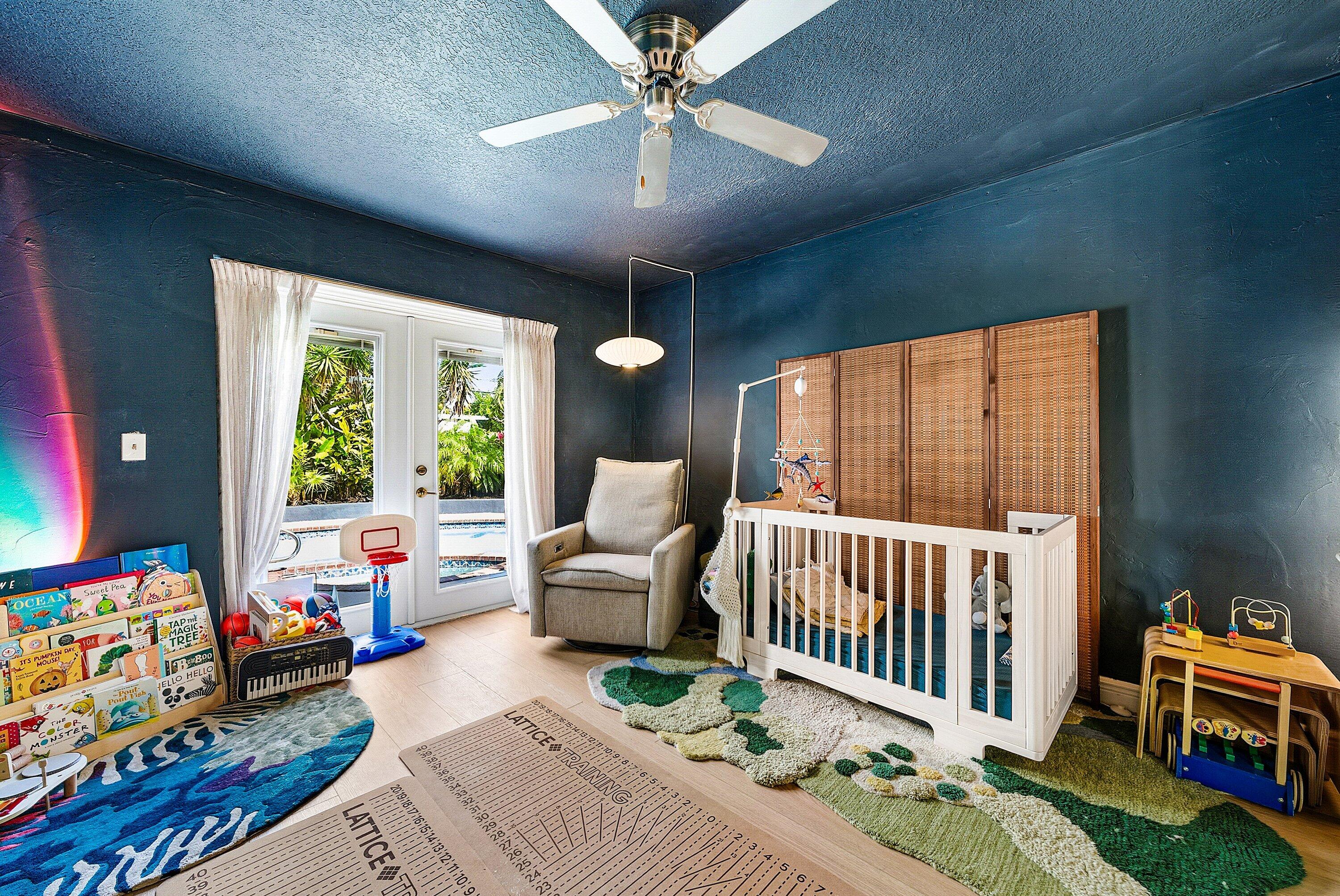 435 NE 35th Street