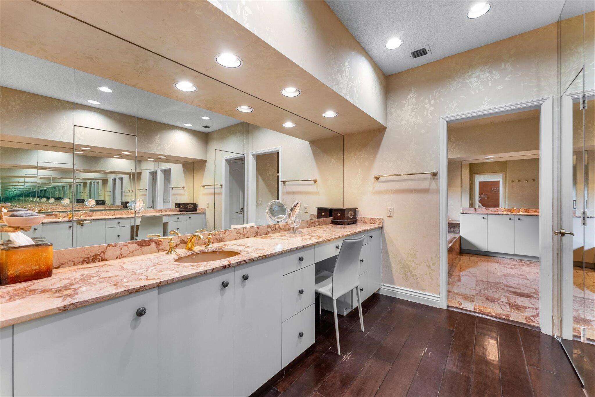 7276 Sidonia Court