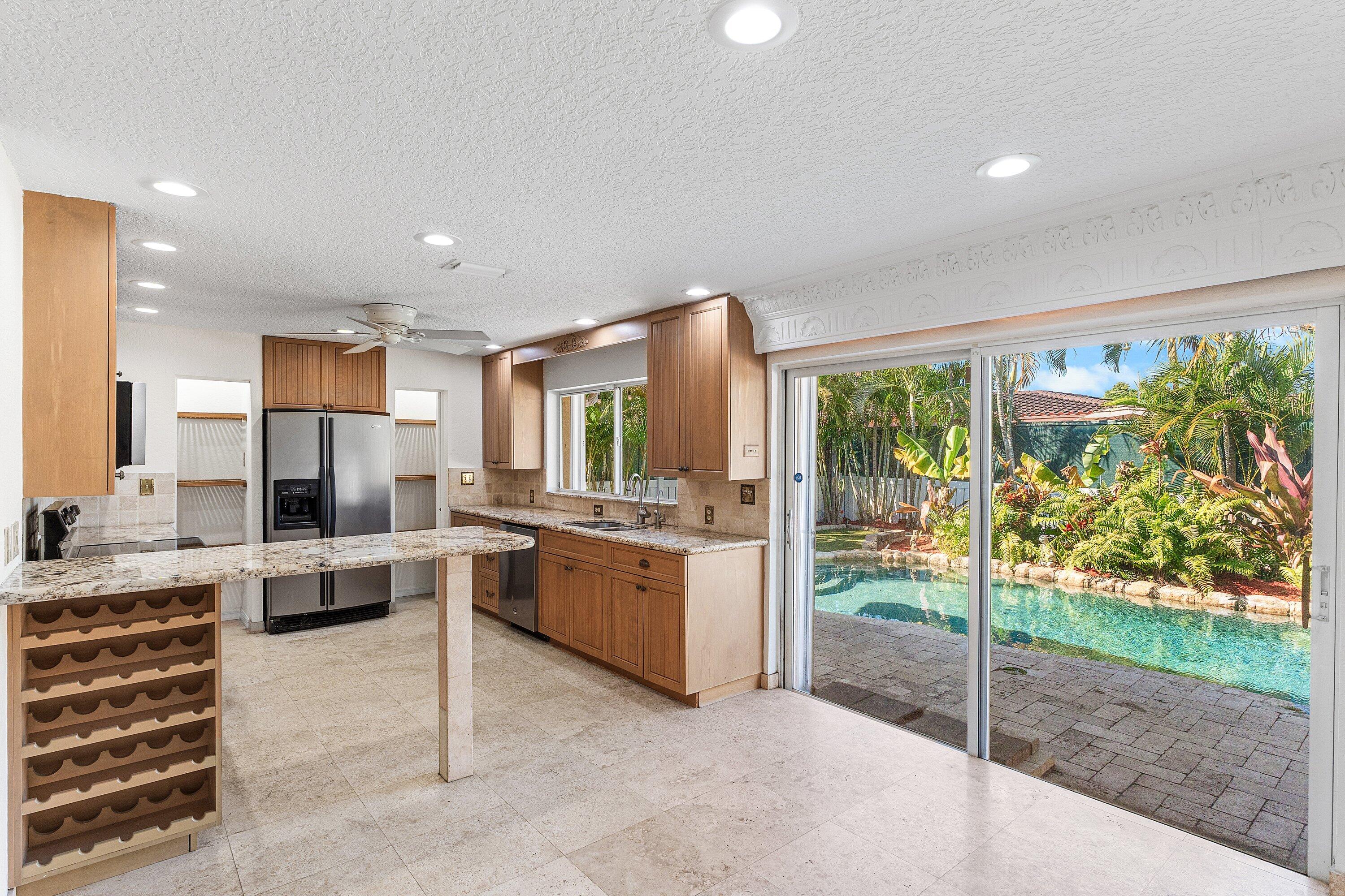 451 NE 25th Terrace