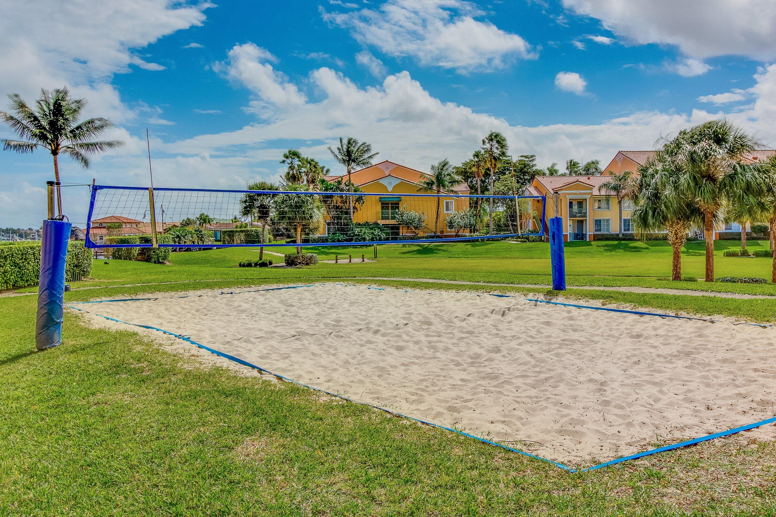 117 Yacht Club Way 206