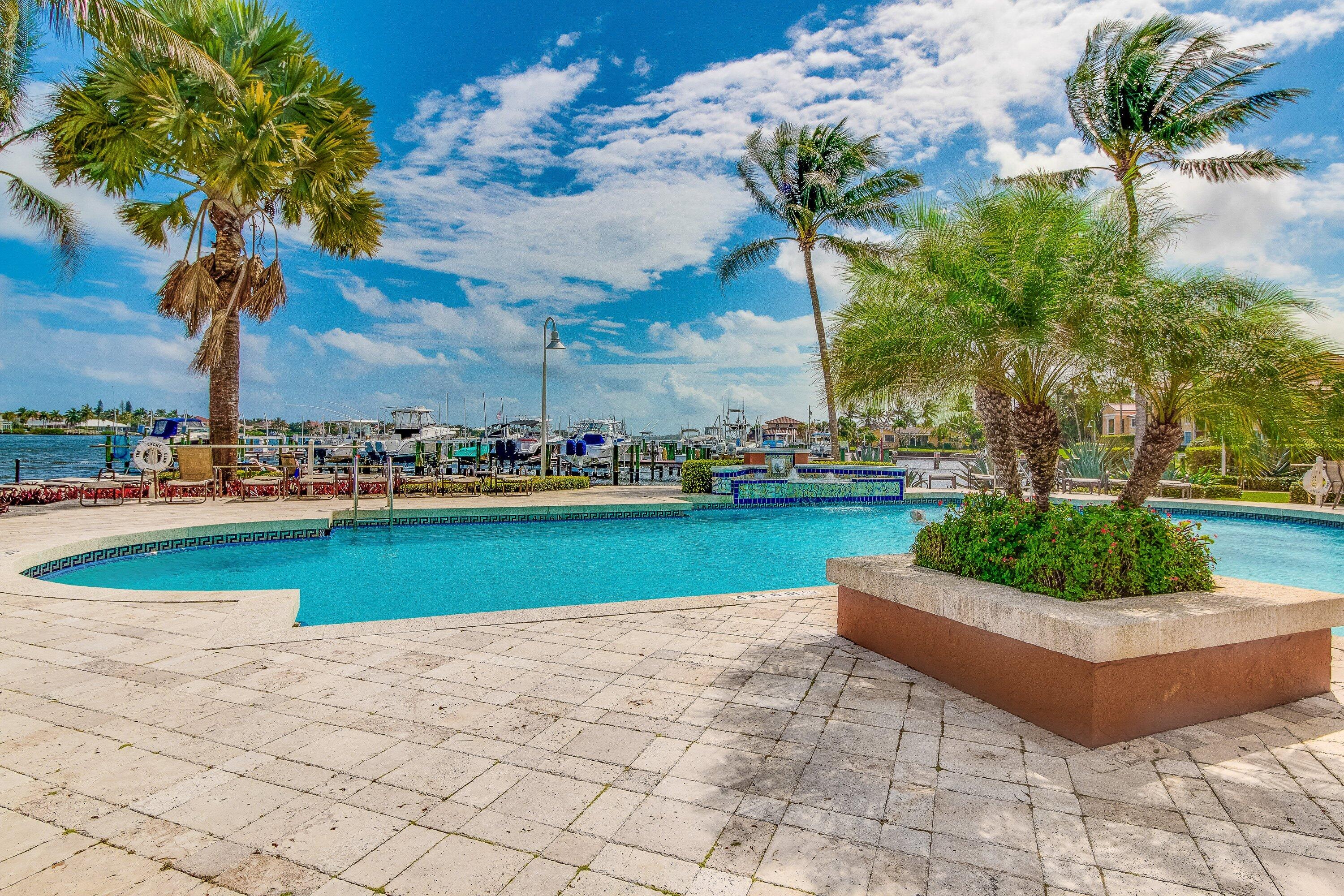 117 Yacht Club Way 206