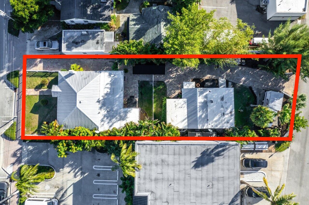 126 NE 4th Avenue