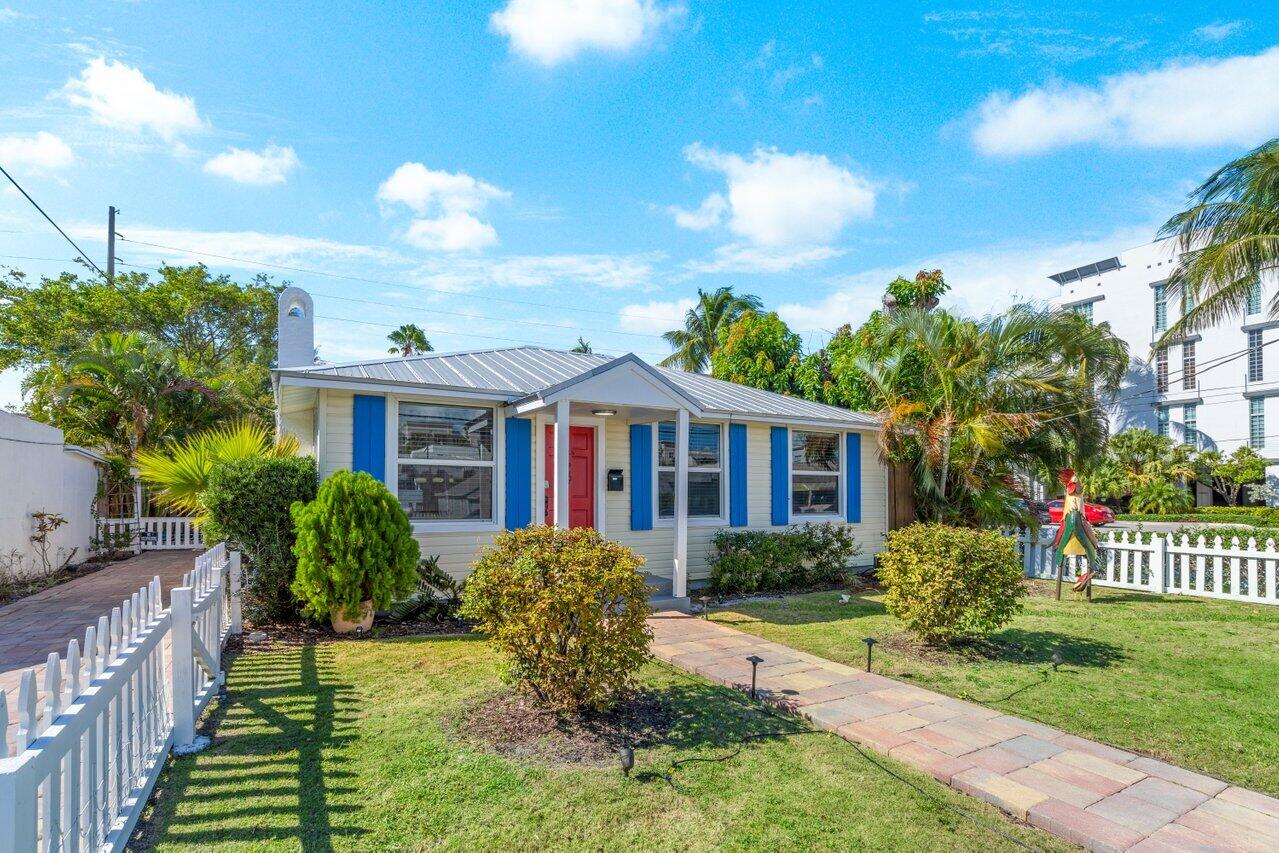 126 NE 4th Avenue