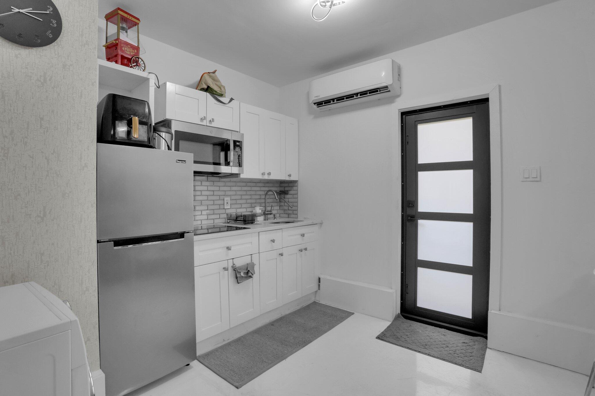 469 NW 38th Avenue