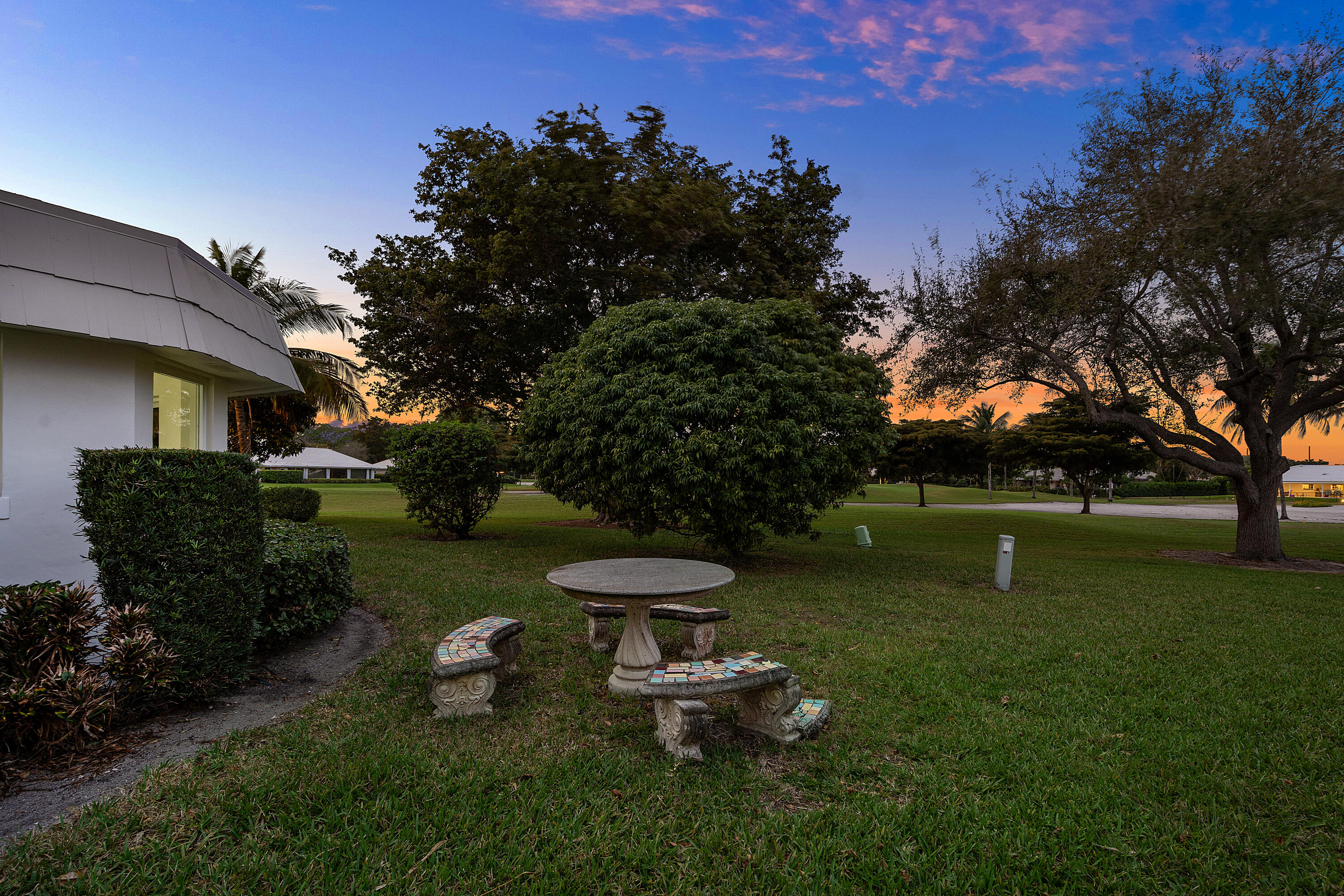 383 Villa Drive S