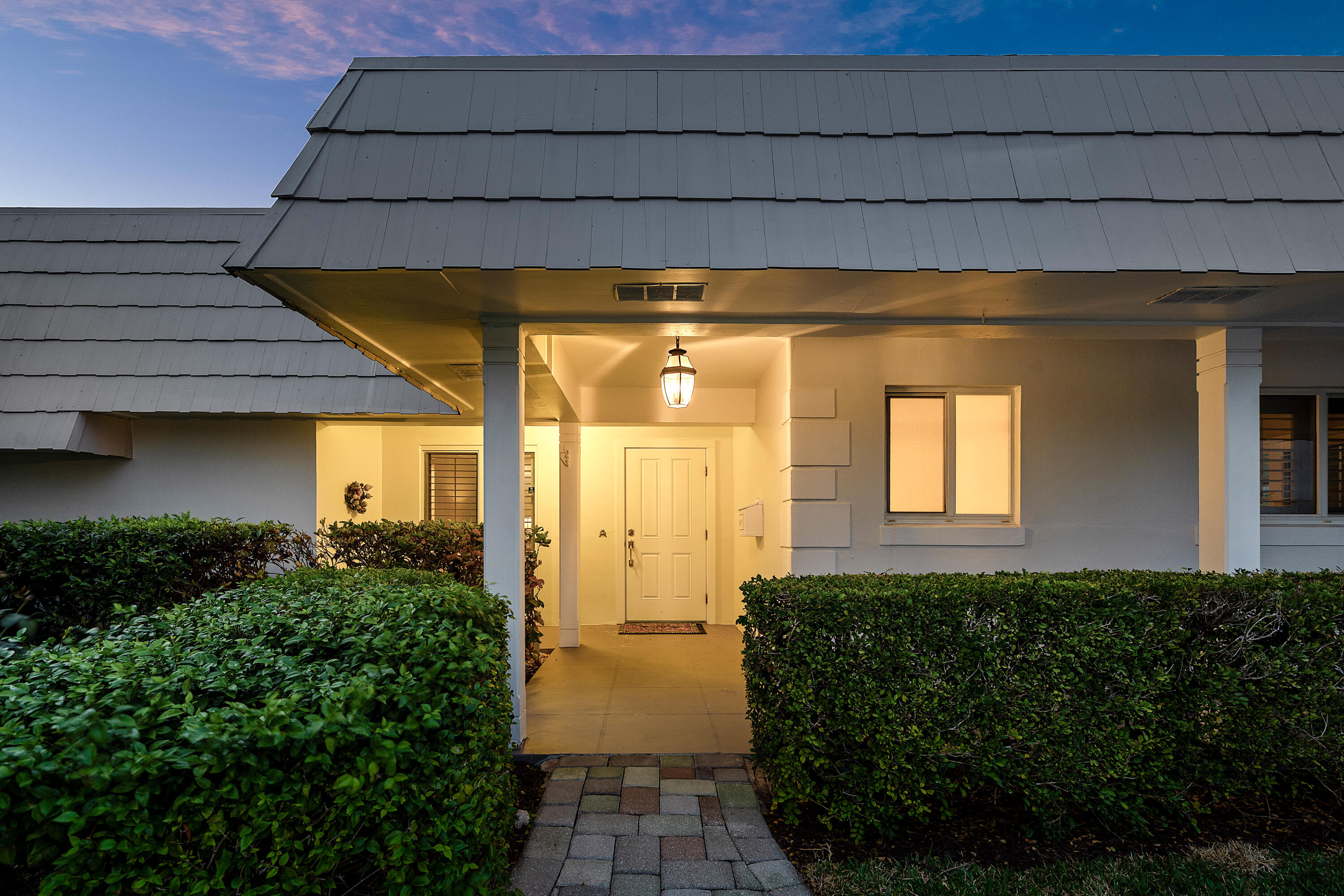 383 Villa Drive S