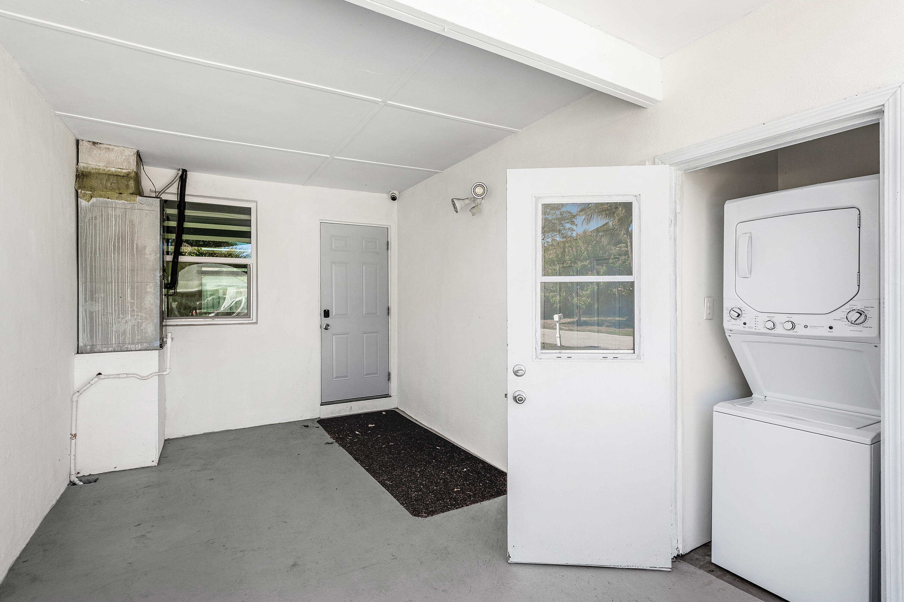 950 NE 23rd Place